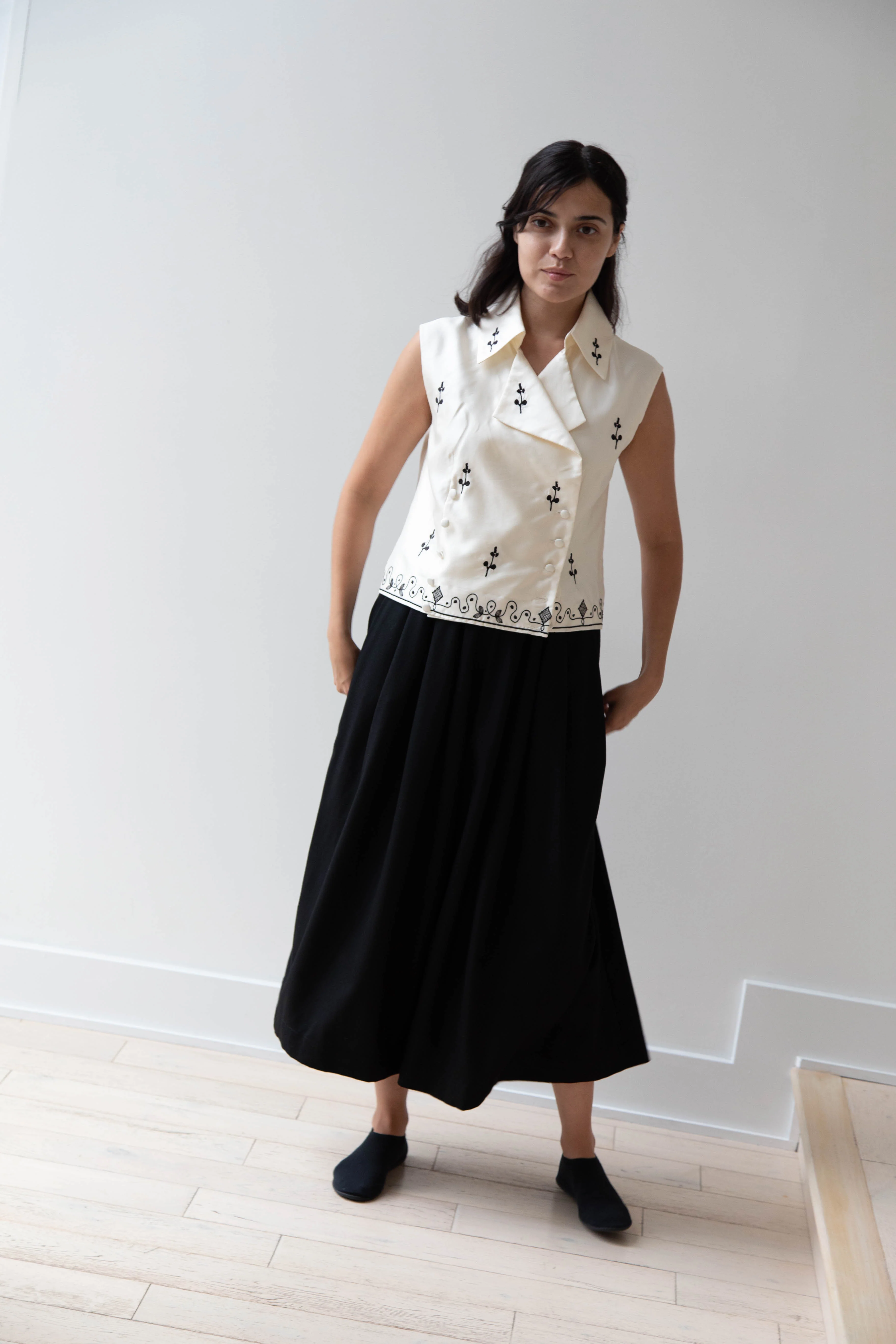 Delegan | Ivory Vest with Embroidery - Image 16