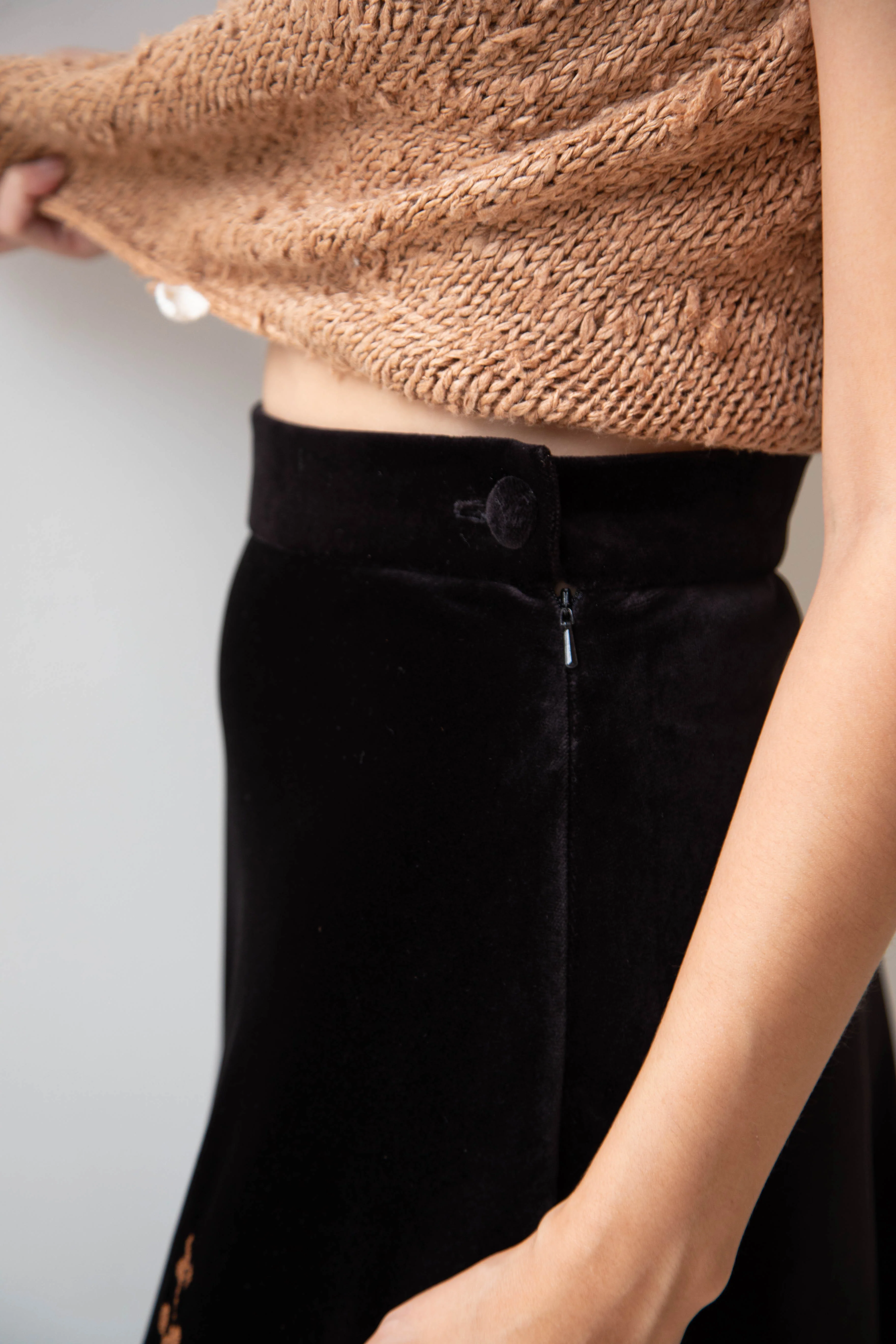 Delegan | Rose Skirt in Black - Image 26