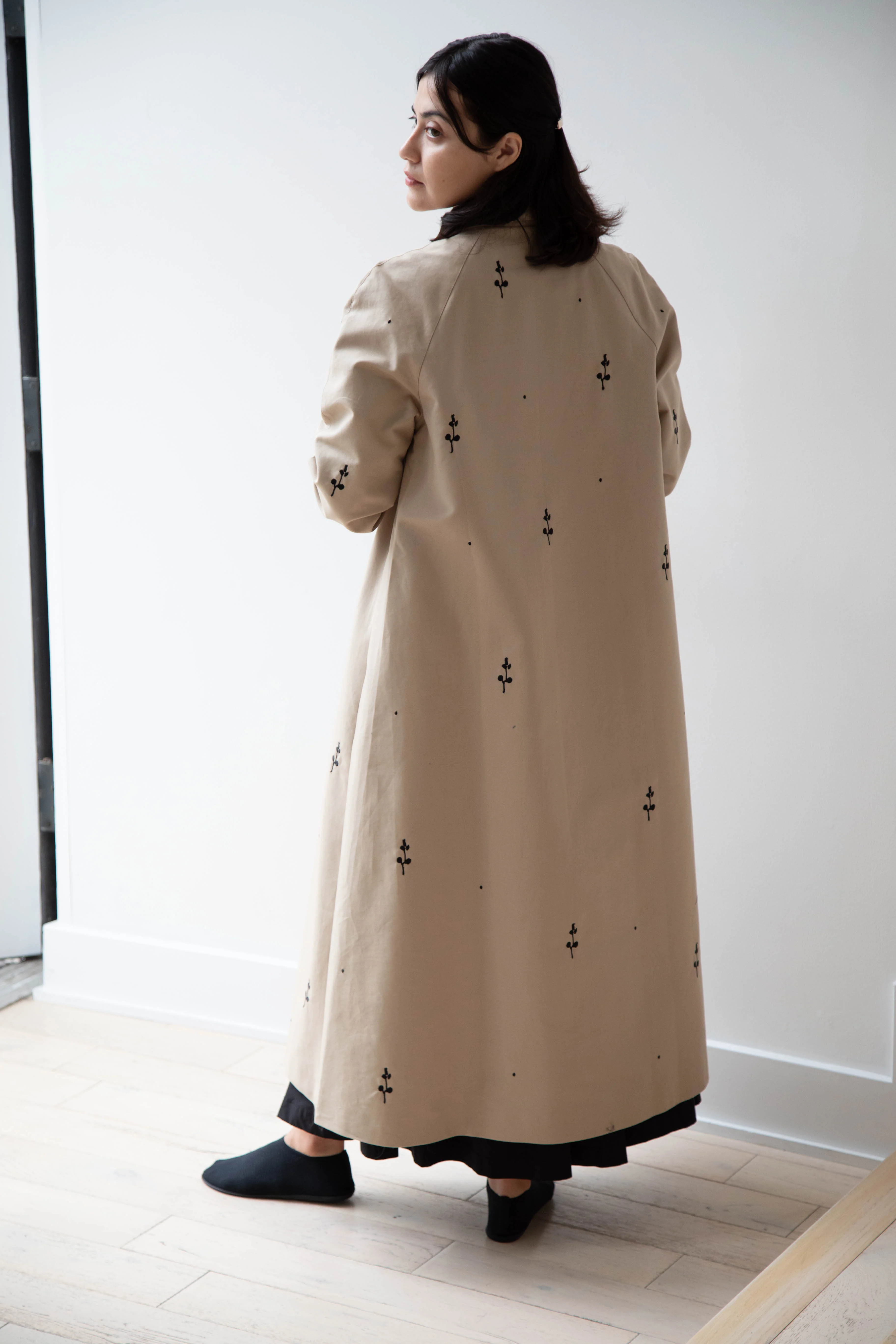 Delegan | Trench Coat with Embroidery in Beige & Black - Image 66