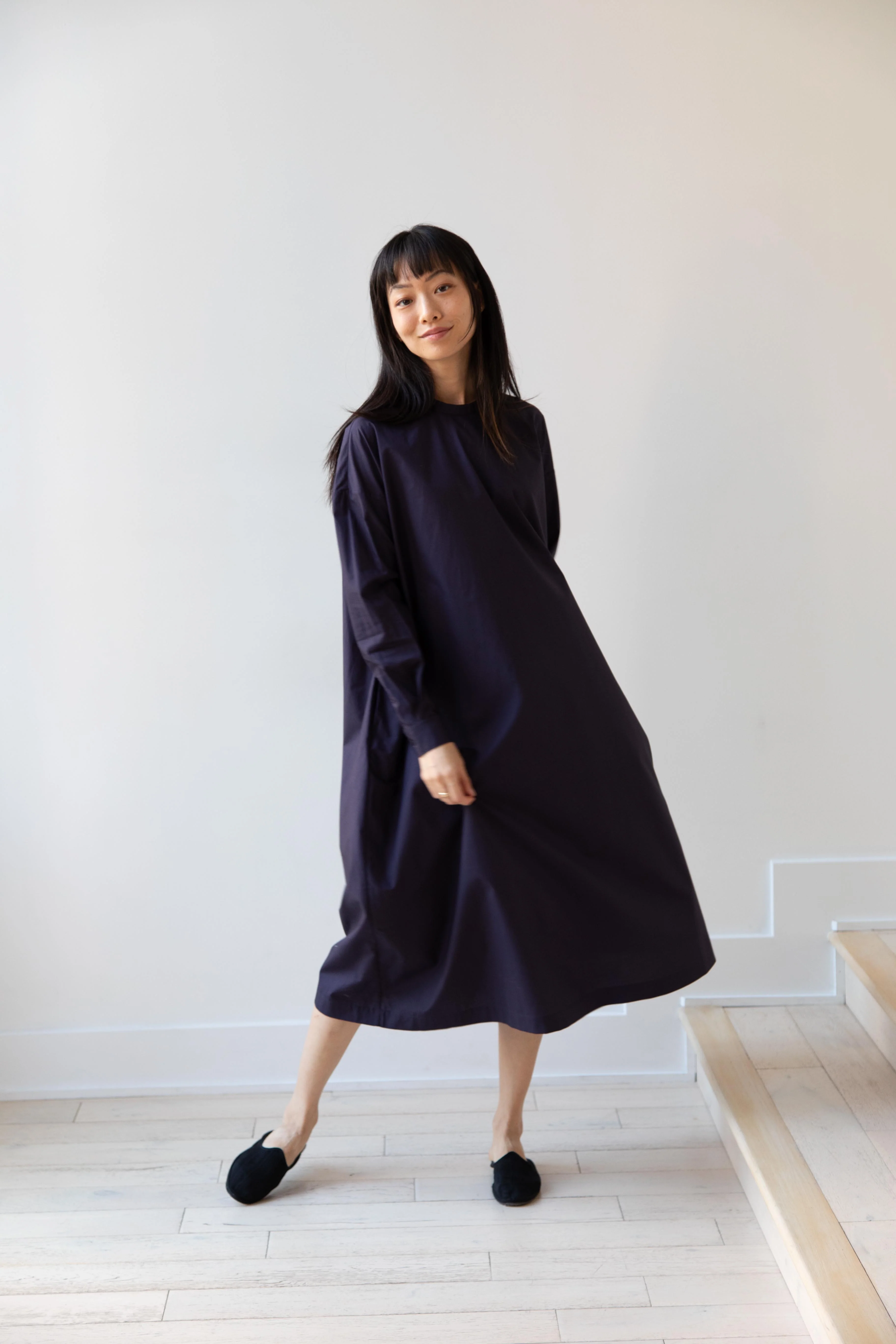 École De Curiosités | Damia Dress in Navy Cotton - Image 5