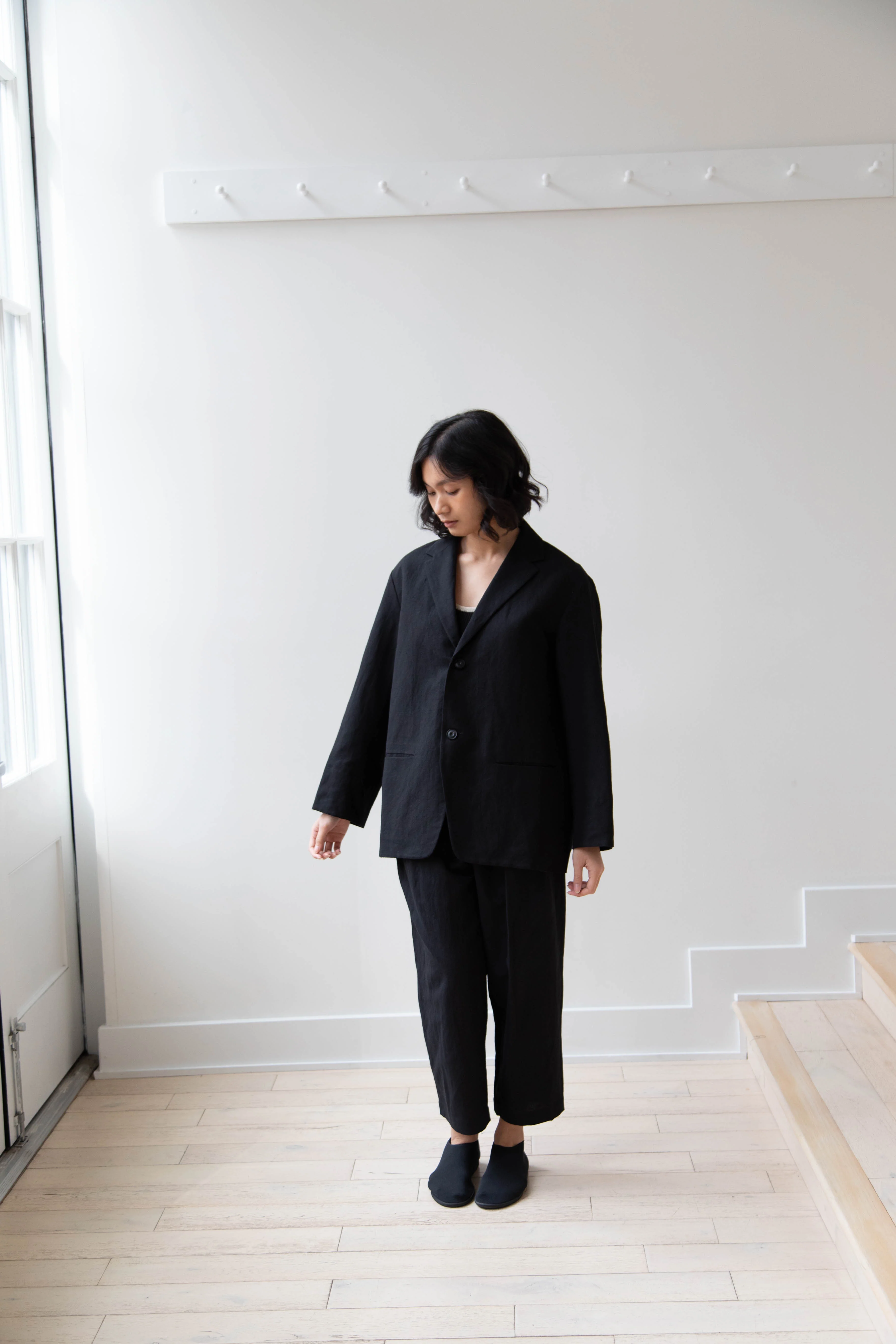 École de Curiosités | Edouard Jacket in Black Linen Cotton - Image 24