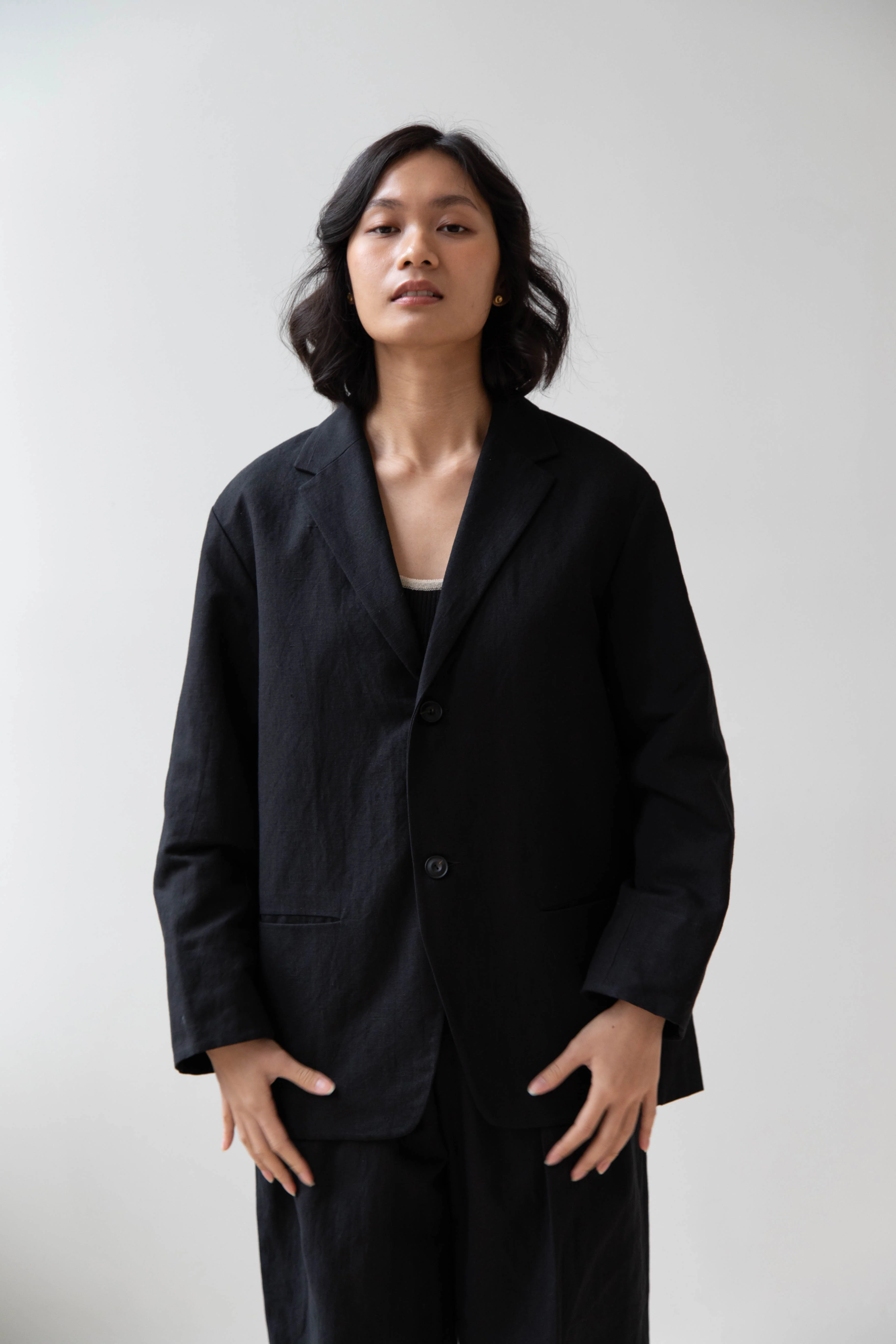 École de Curiosités | Edouard Jacket in Black Linen Cotton - Image 4