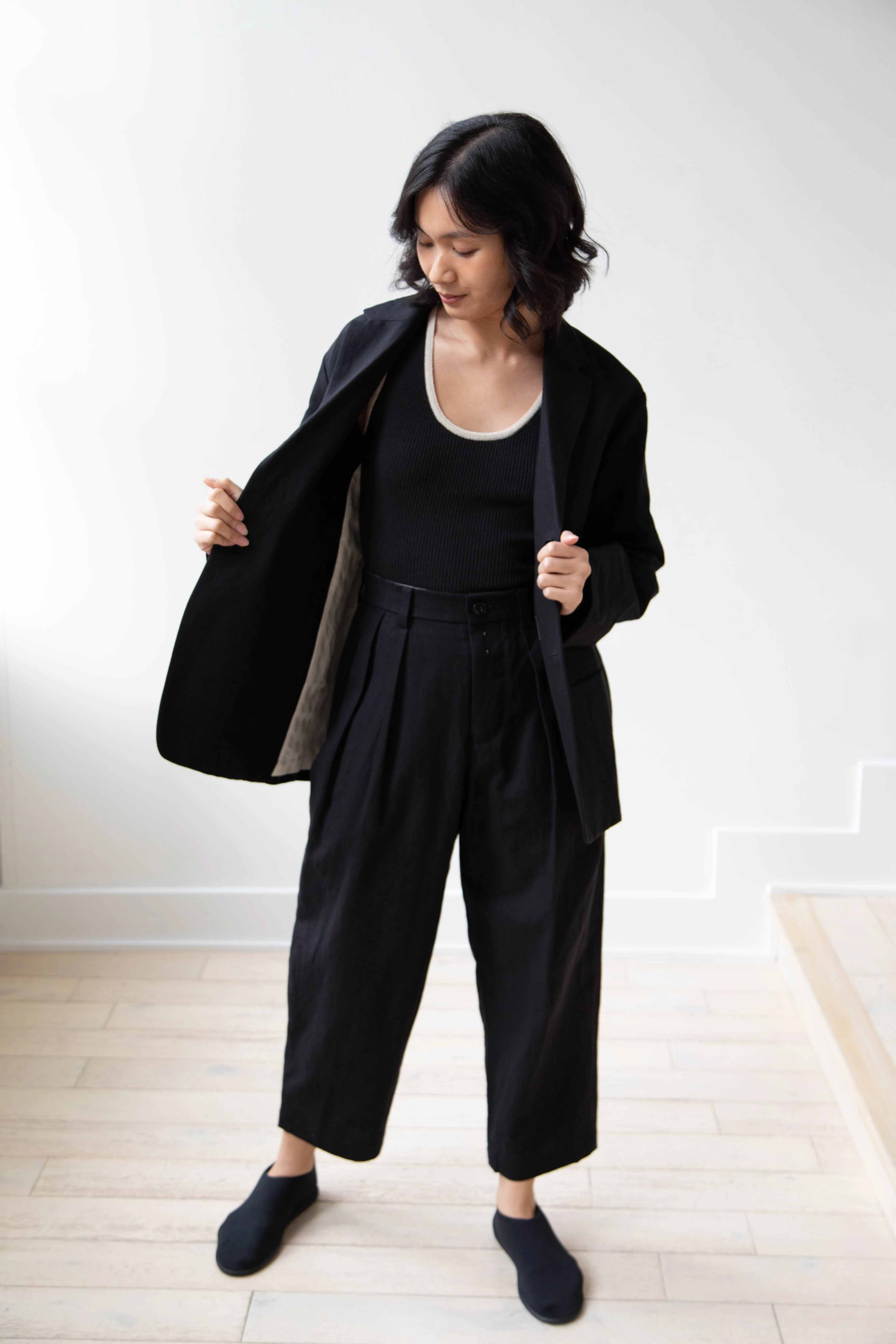 École de Curiosités | Edouard Jacket in Black Linen Cotton - Image 7