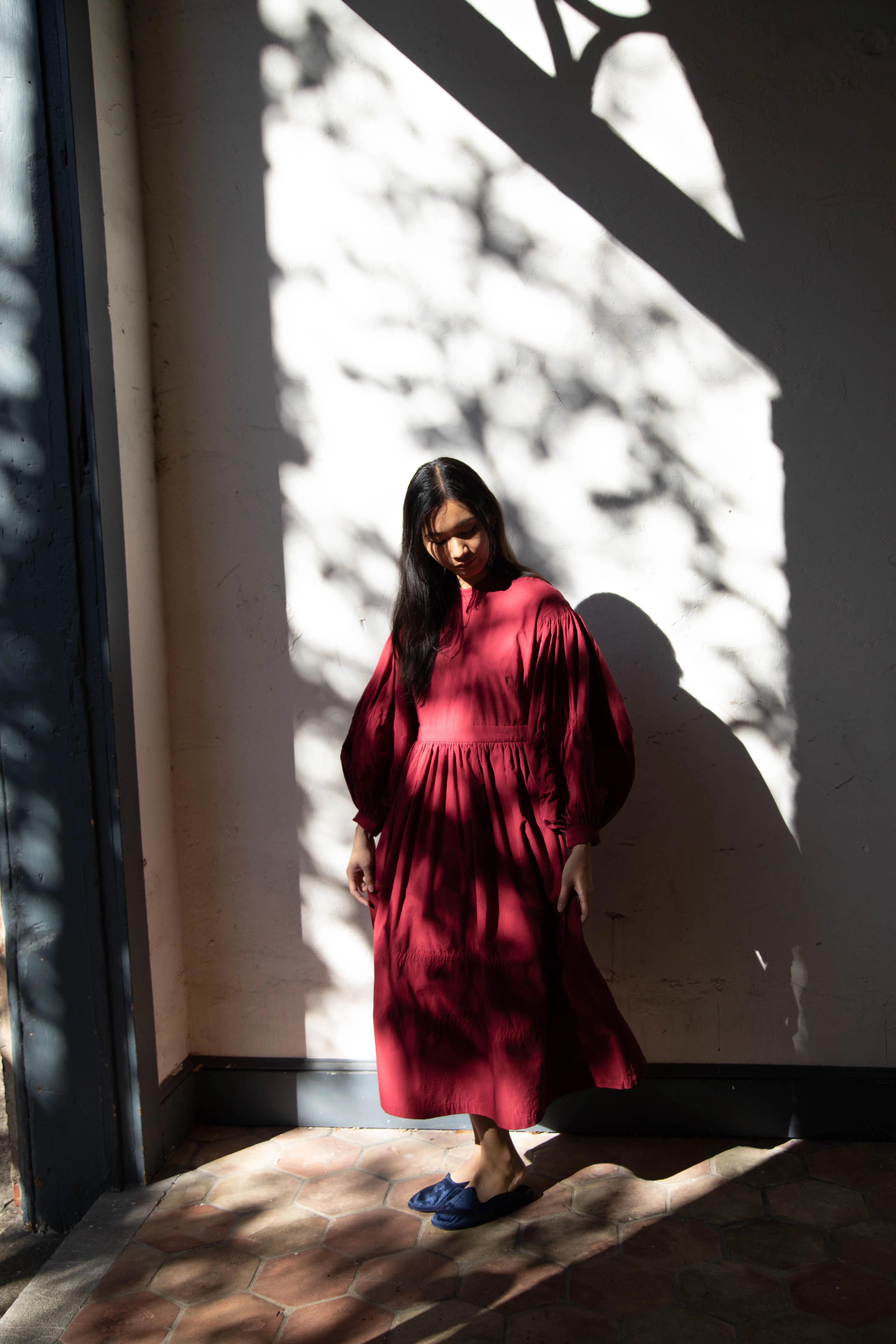 École de Curiosités | Glim Dress in Red Wine - Image 63