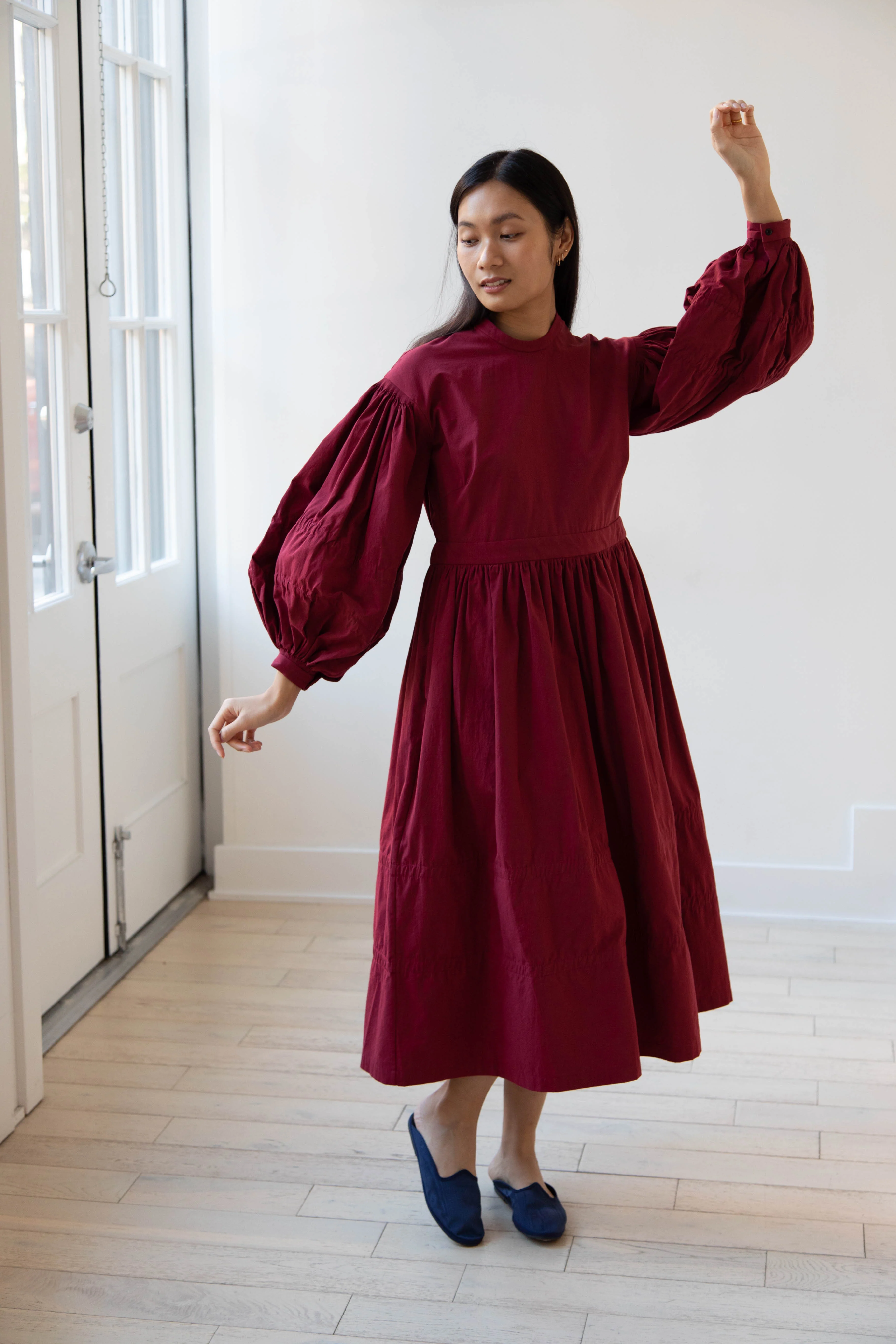 École de Curiosités | Glim Dress in Red Wine - Image 8