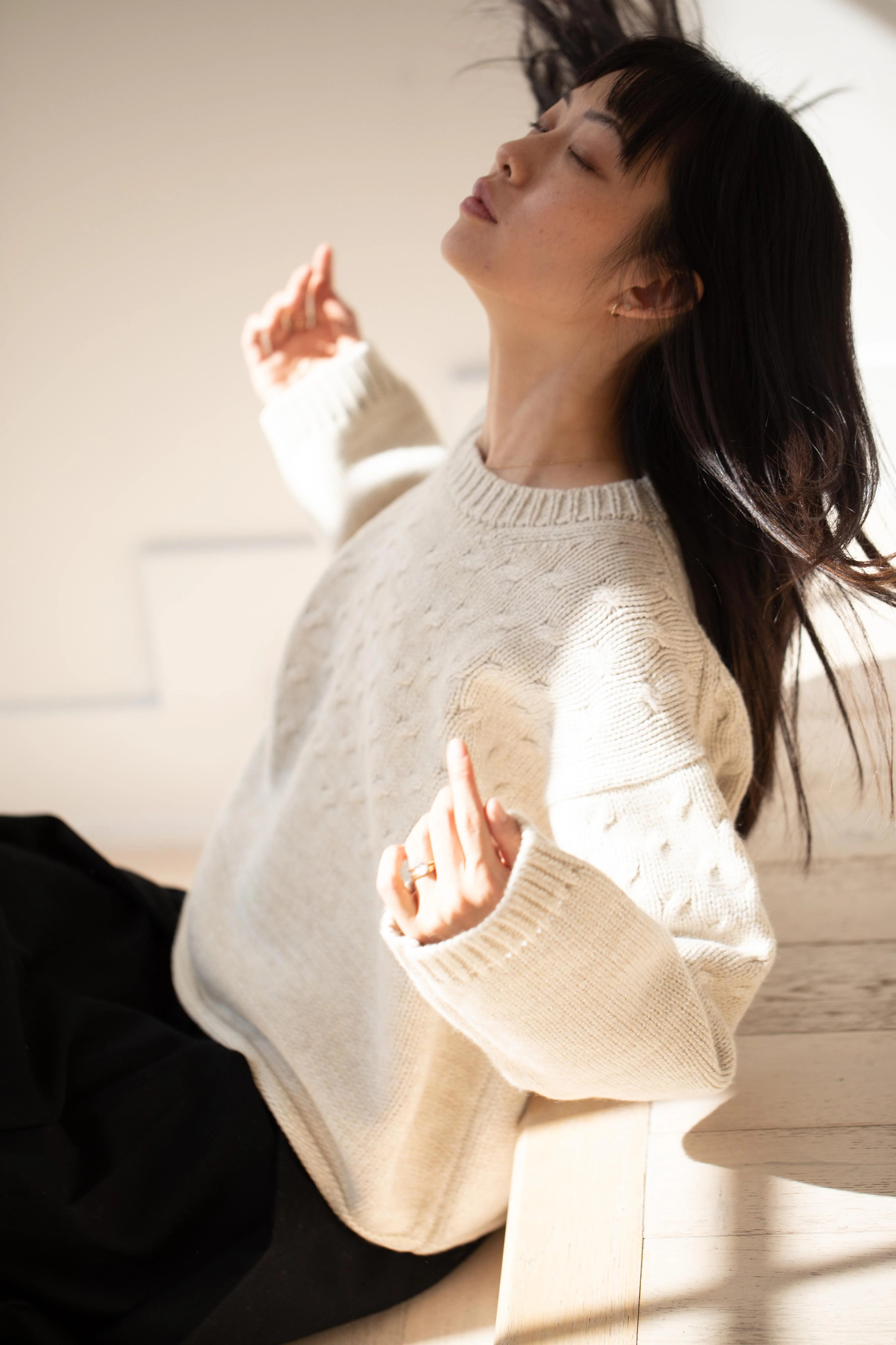 École De Curiosités | Mori Sweater Knitwear in Cream - Image 12