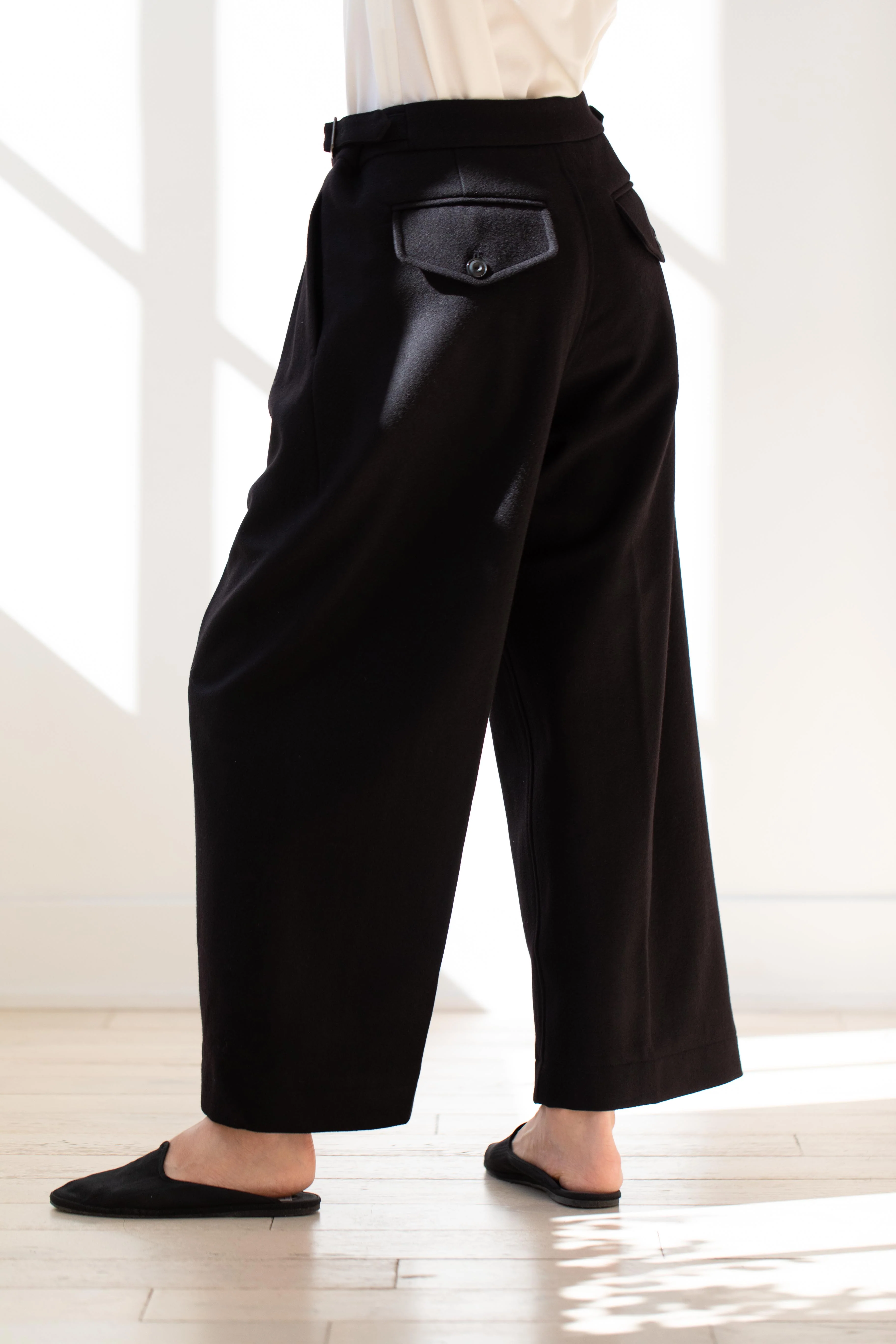 École De Curiosités | Perry Pants in Black Loden Wool - Image 21