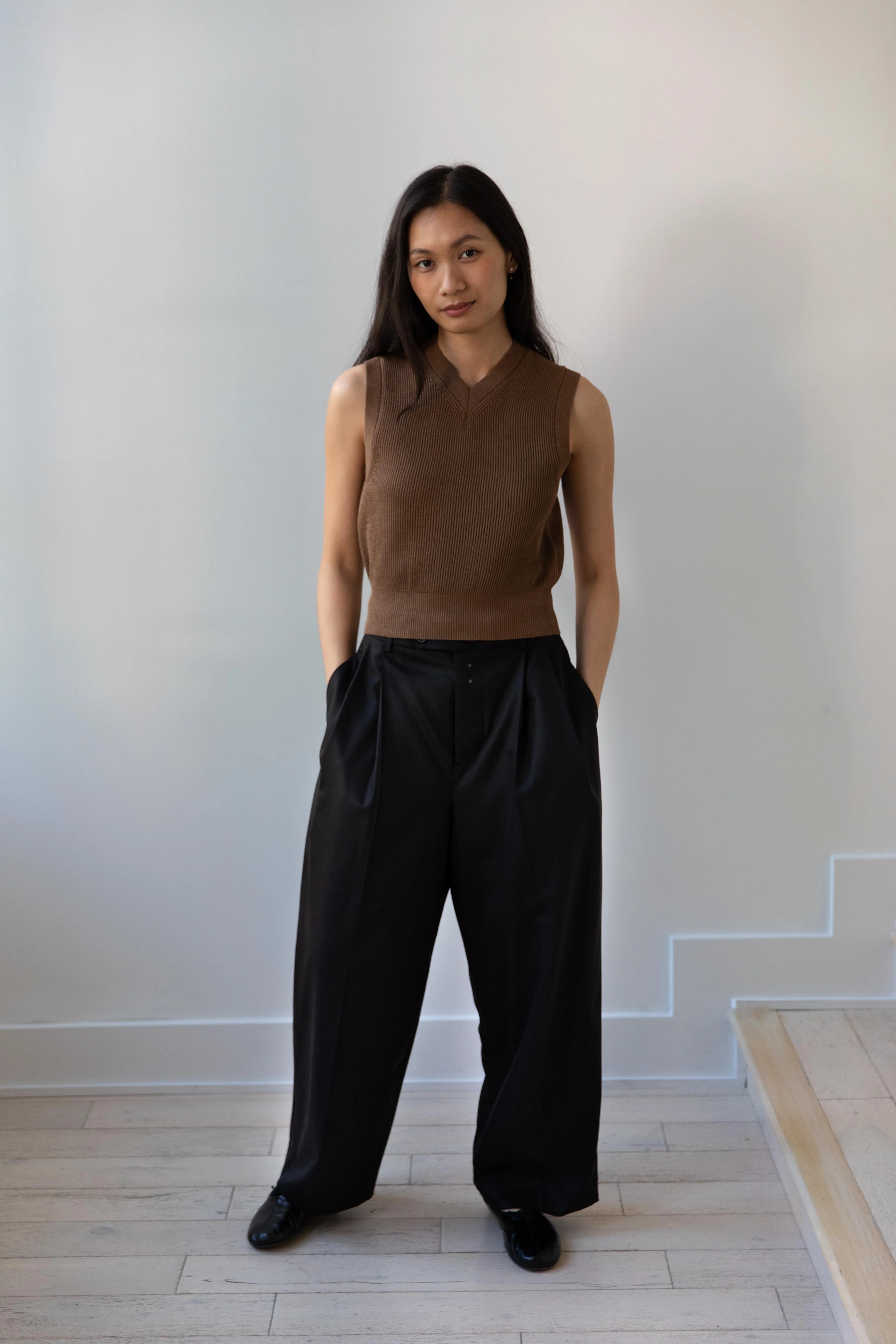 École De Curiosités | Philip-Hubert Trousers in Black - Image 6