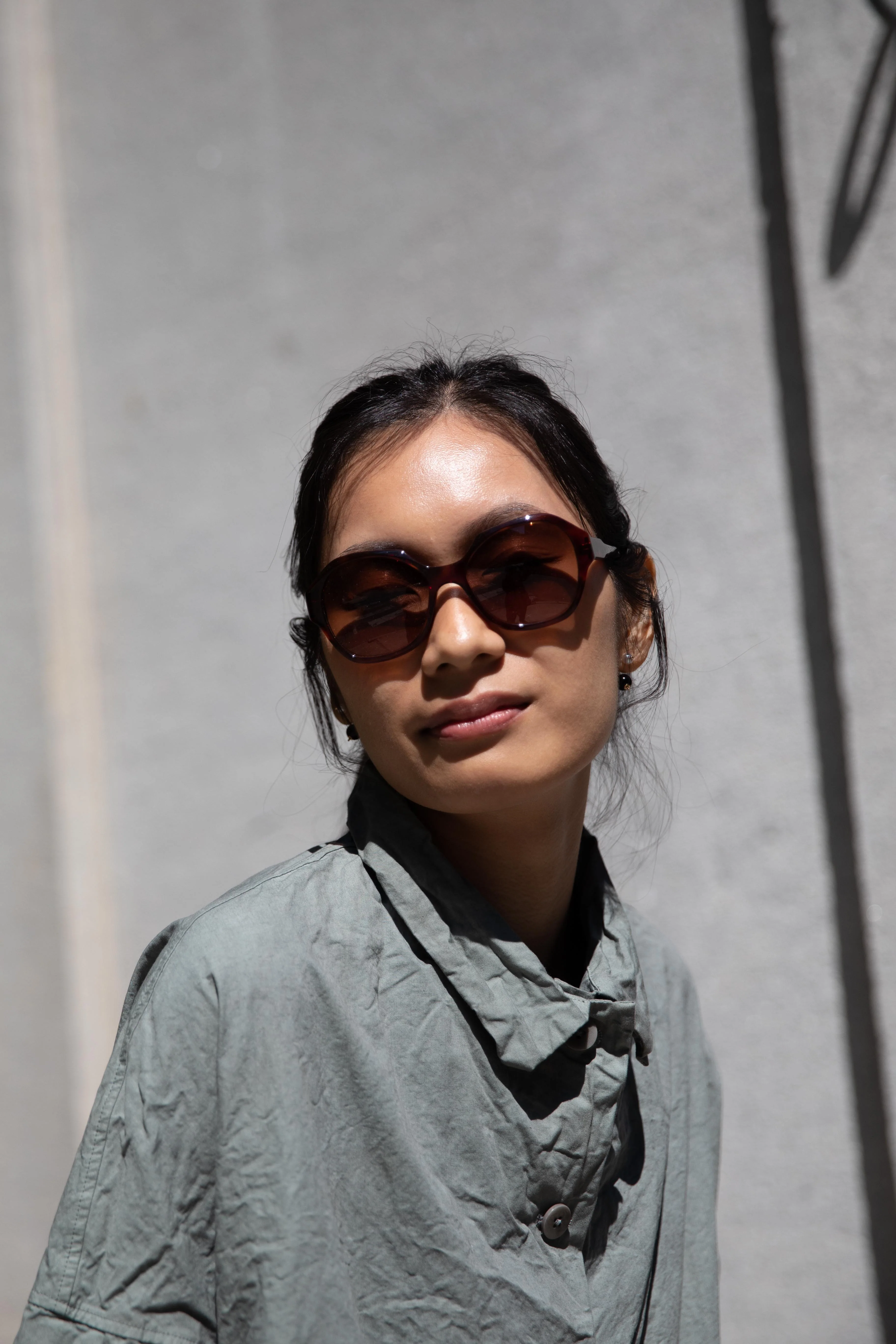 Eva Masaki | 001 Sunglasses in Goodluck - Image 12