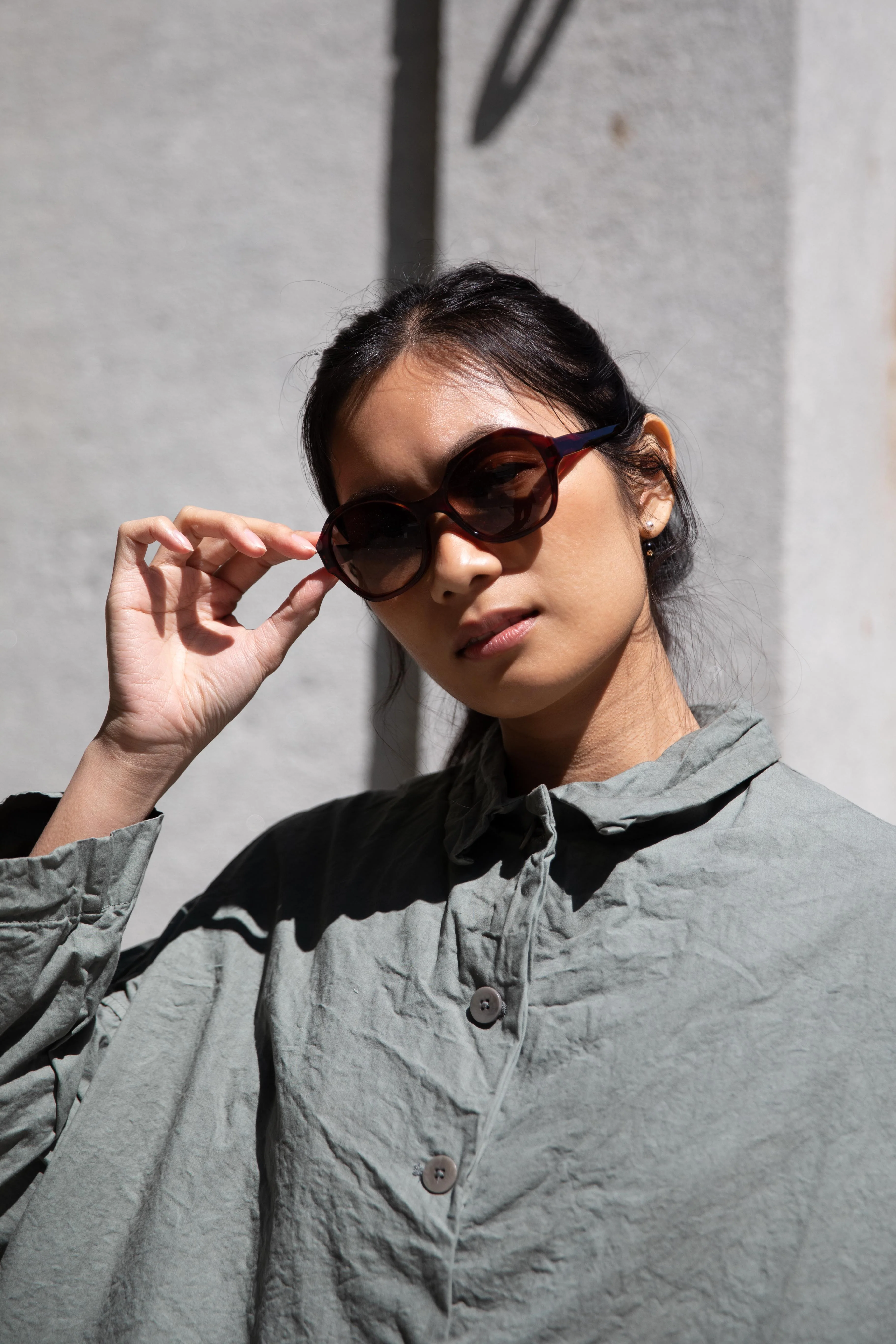 Eva Masaki | 001 Sunglasses in Goodluck - Image 8