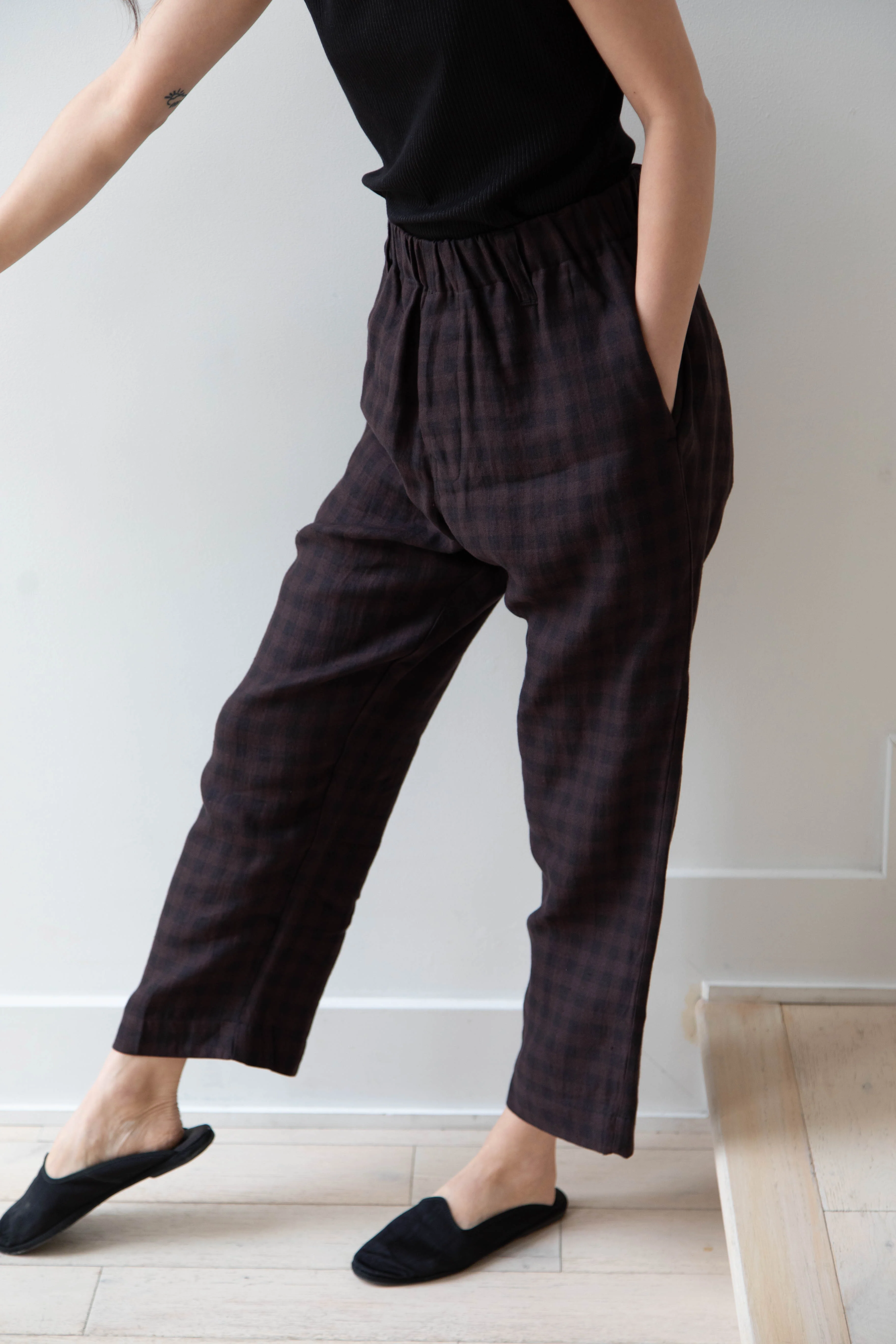 Evan Kinori Elastic Pants in Check - Image 16