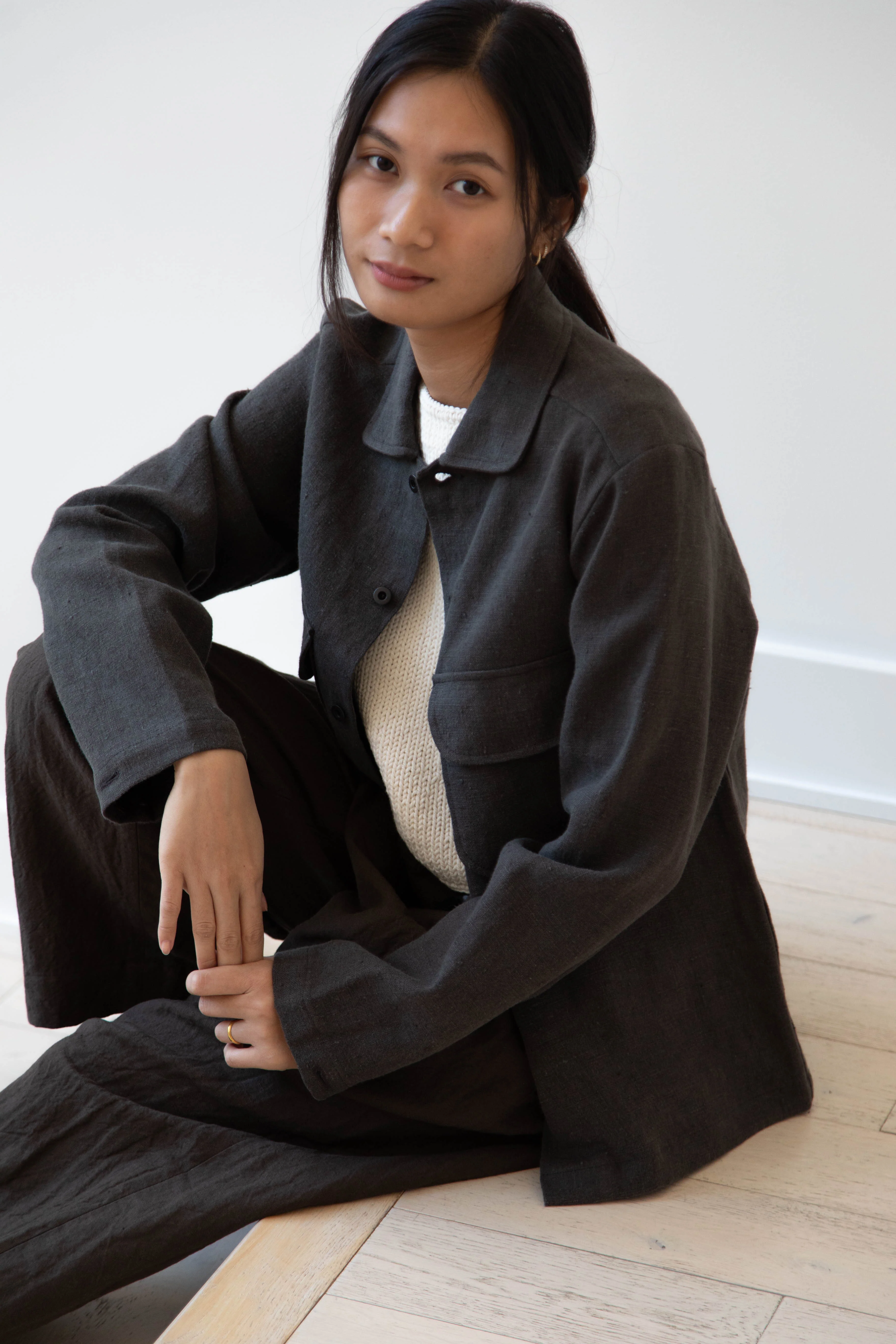 Evan Kinori | Field Shirt in Butcher Linen- Anthracite - Image 21