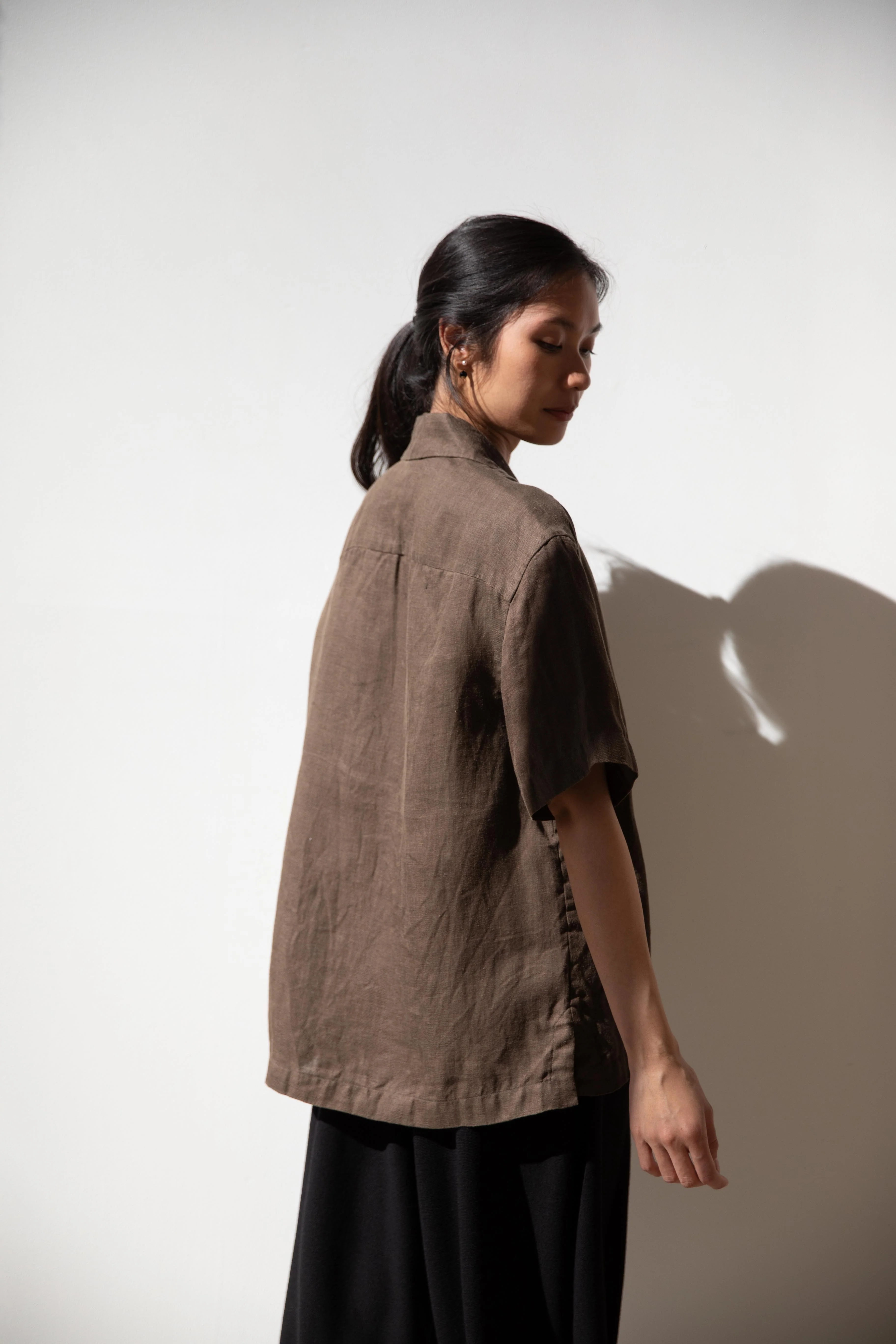 Evan Kinori | Short Sleeve Shirt in Dark Olive - Image 4
