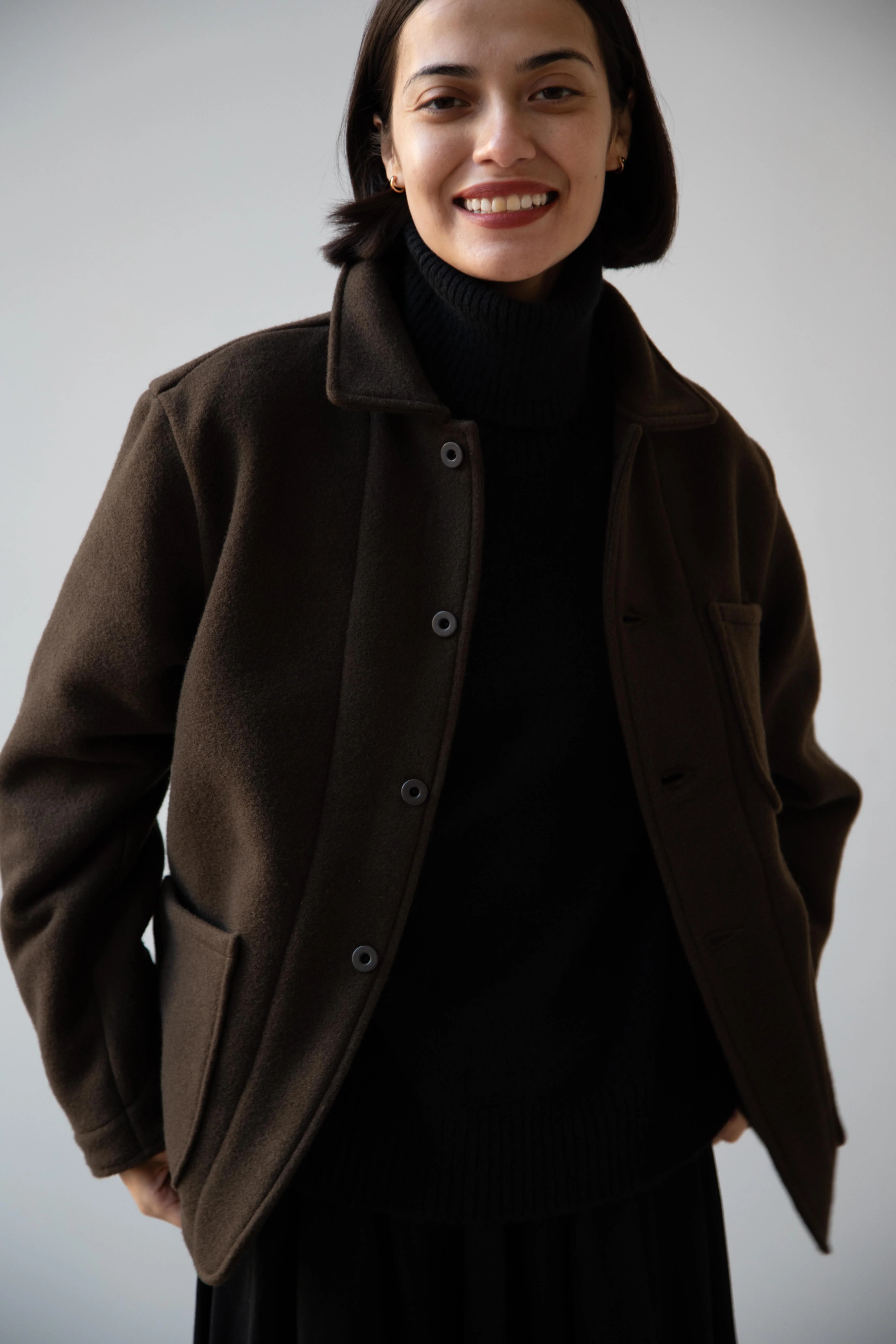 Evan Kinori | Three Pocket Jacket in Dark Olive - Image 11