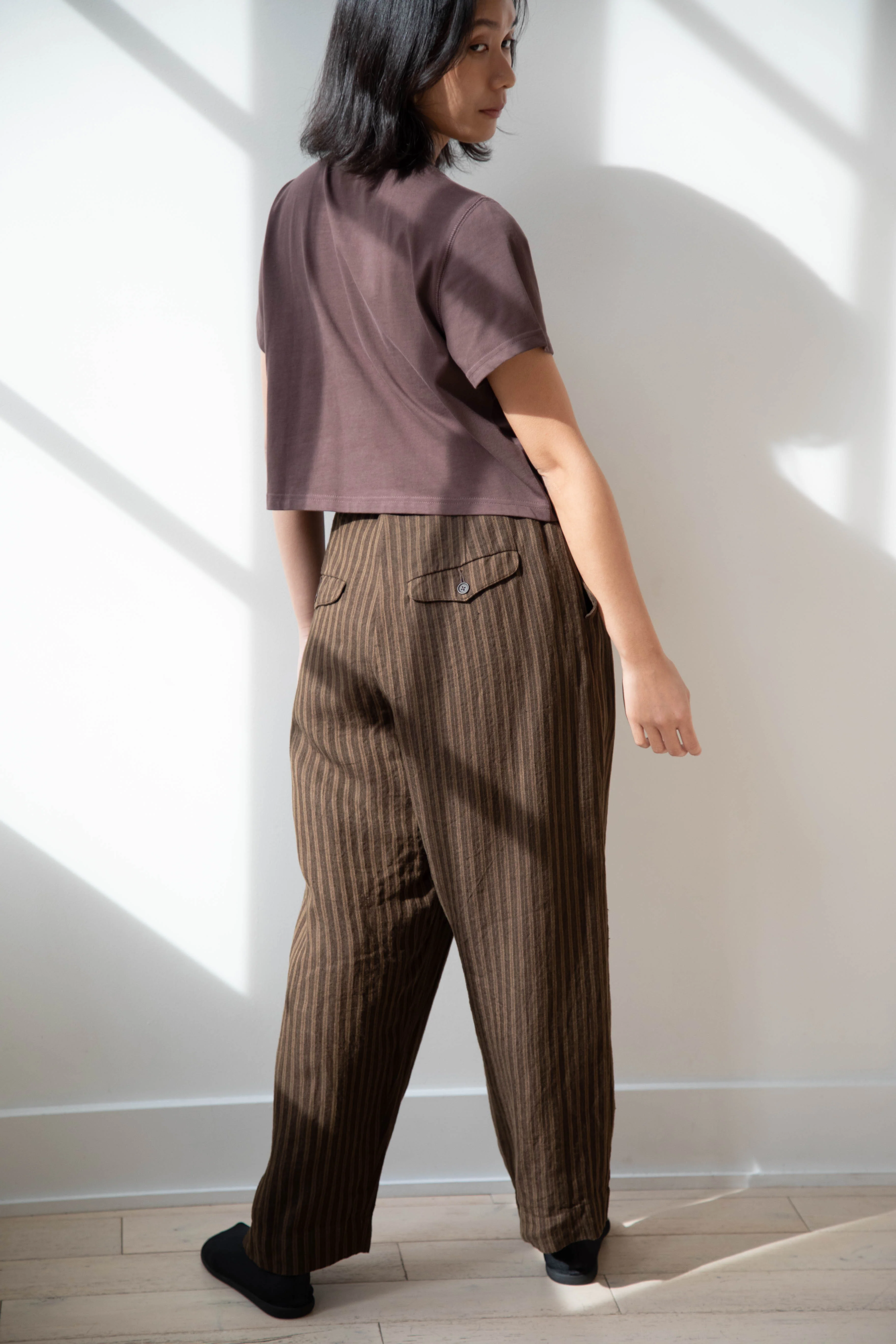 Evan Kinori | Two Pleat Pant in Overdyed Linen Herringbone Stripe - Image 18
