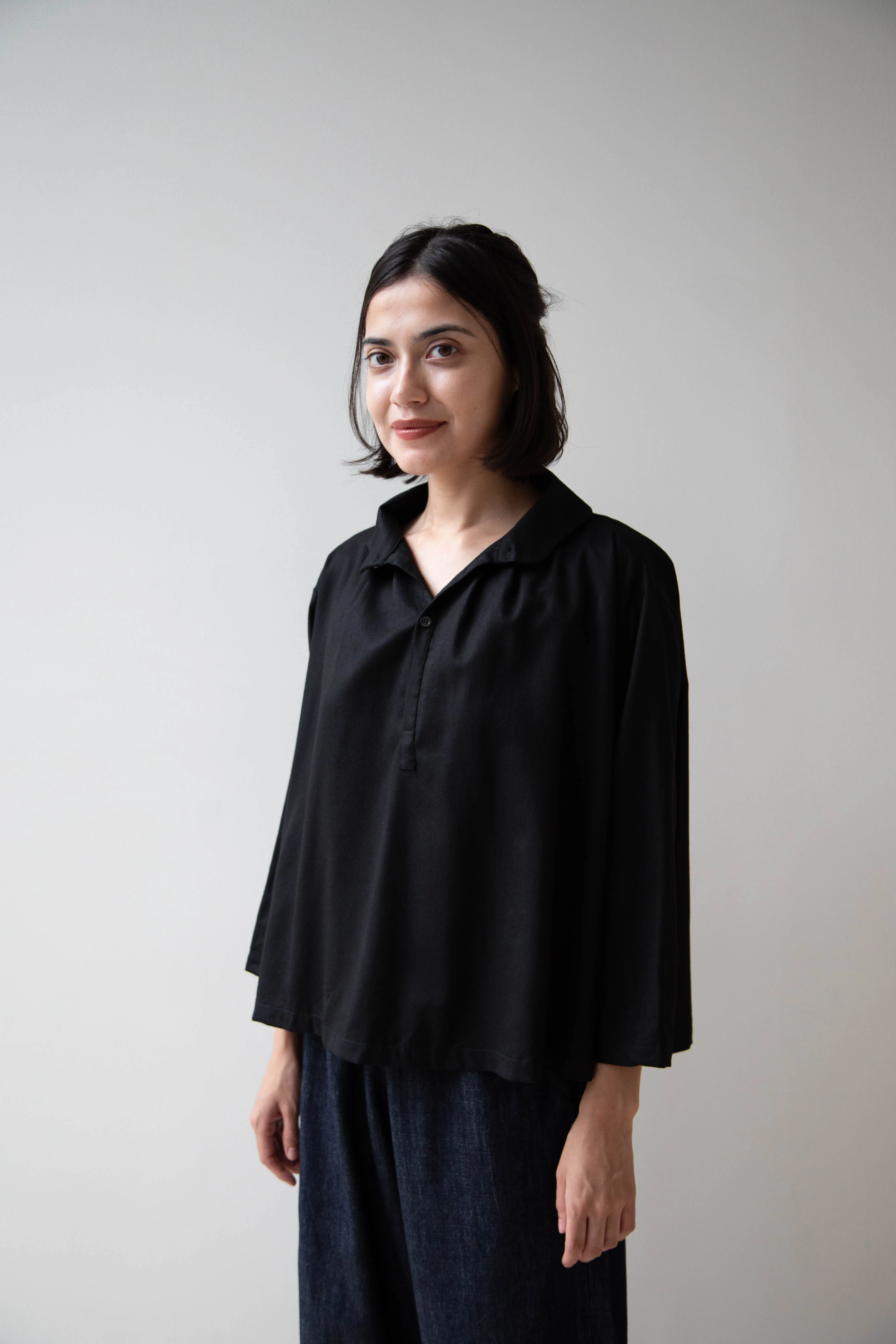 Gallego Desportes | Petite Collar Blouse in Black Wool - Image 7