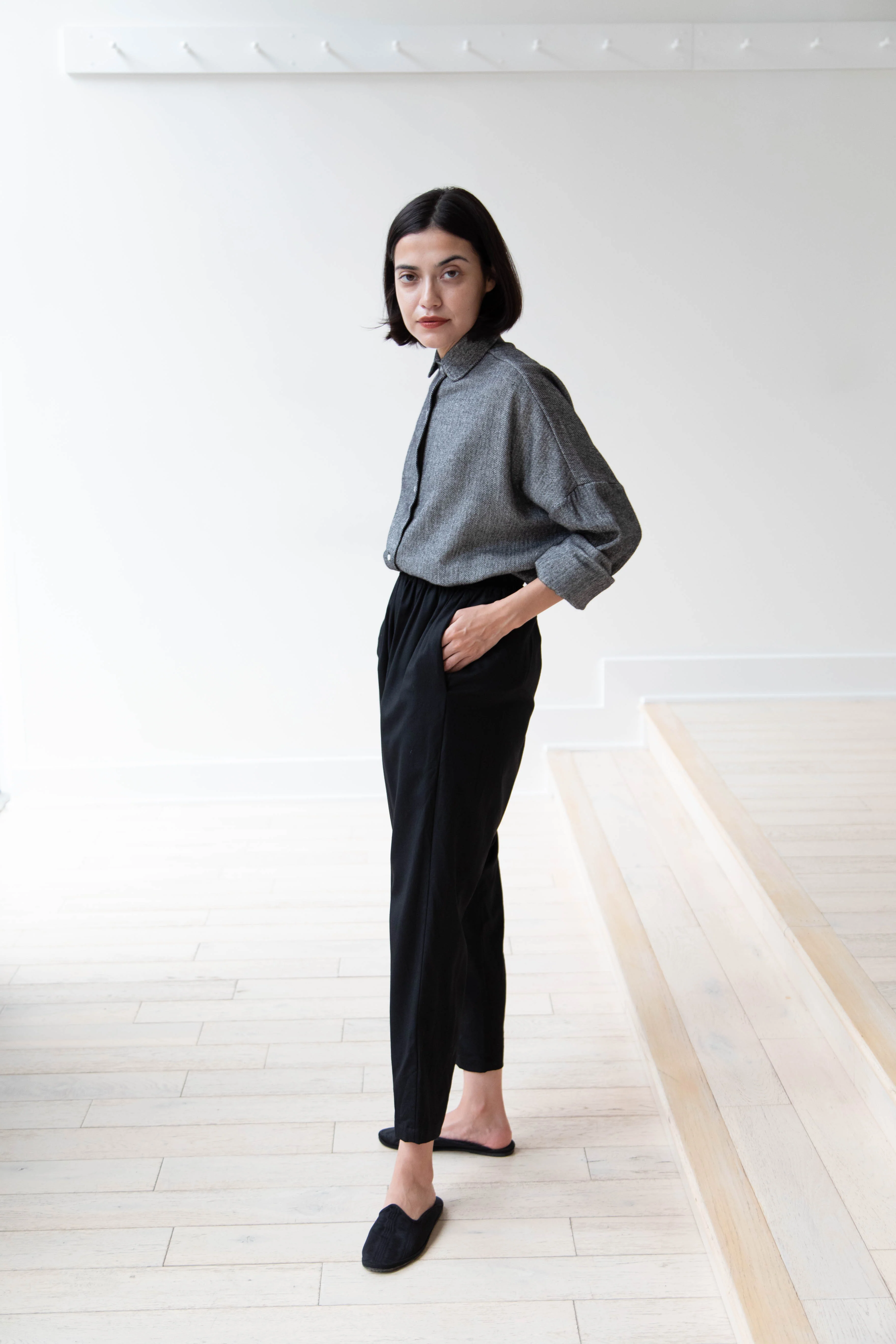 Gallego Desportes | Tapered Trouser in Black Wool - Image 4