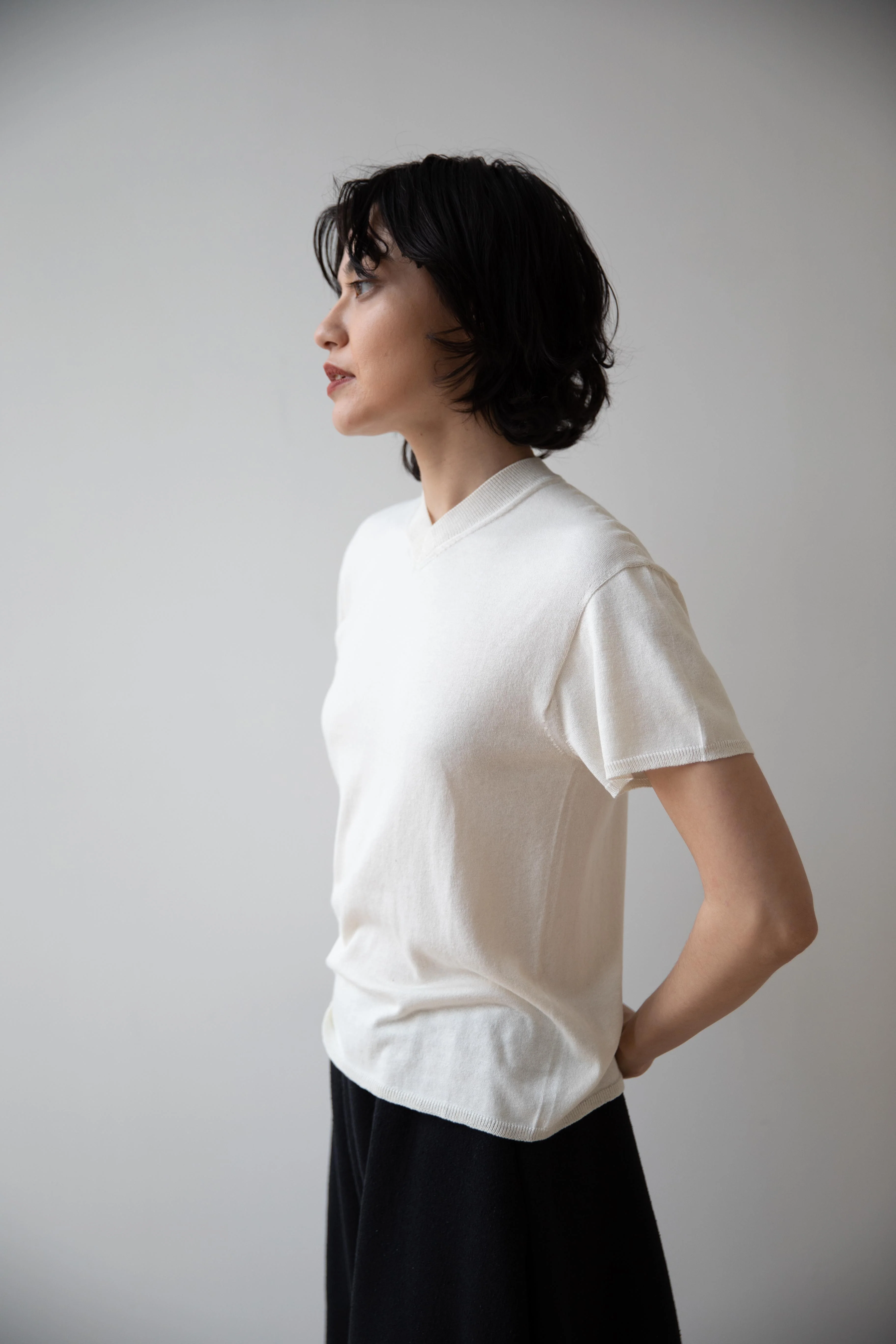 Grey's | V-Neck T-Shirt in White - Image 4