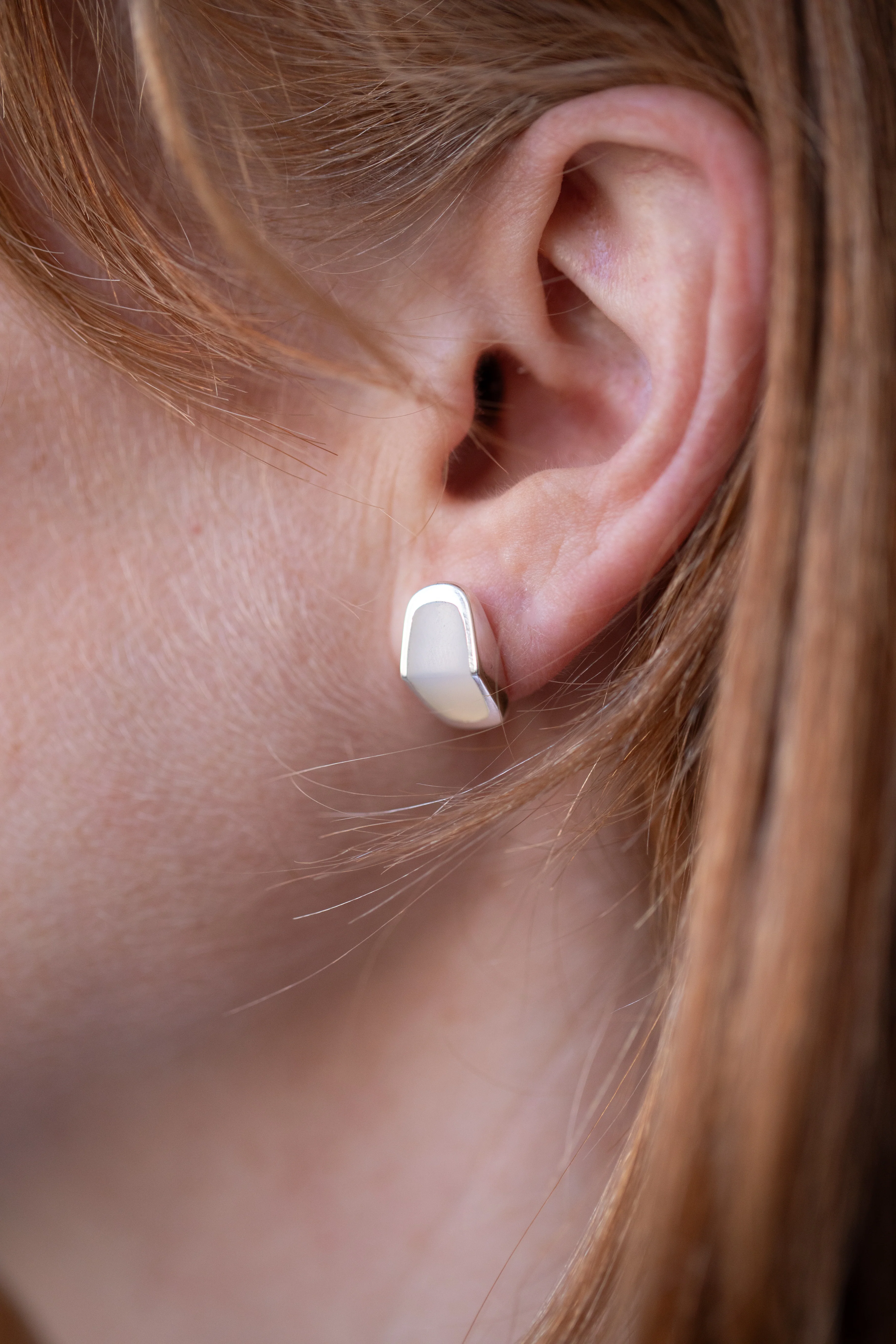 Hirotaka | Equinox Pyramid White Agate Narrow Earrings - Image 9