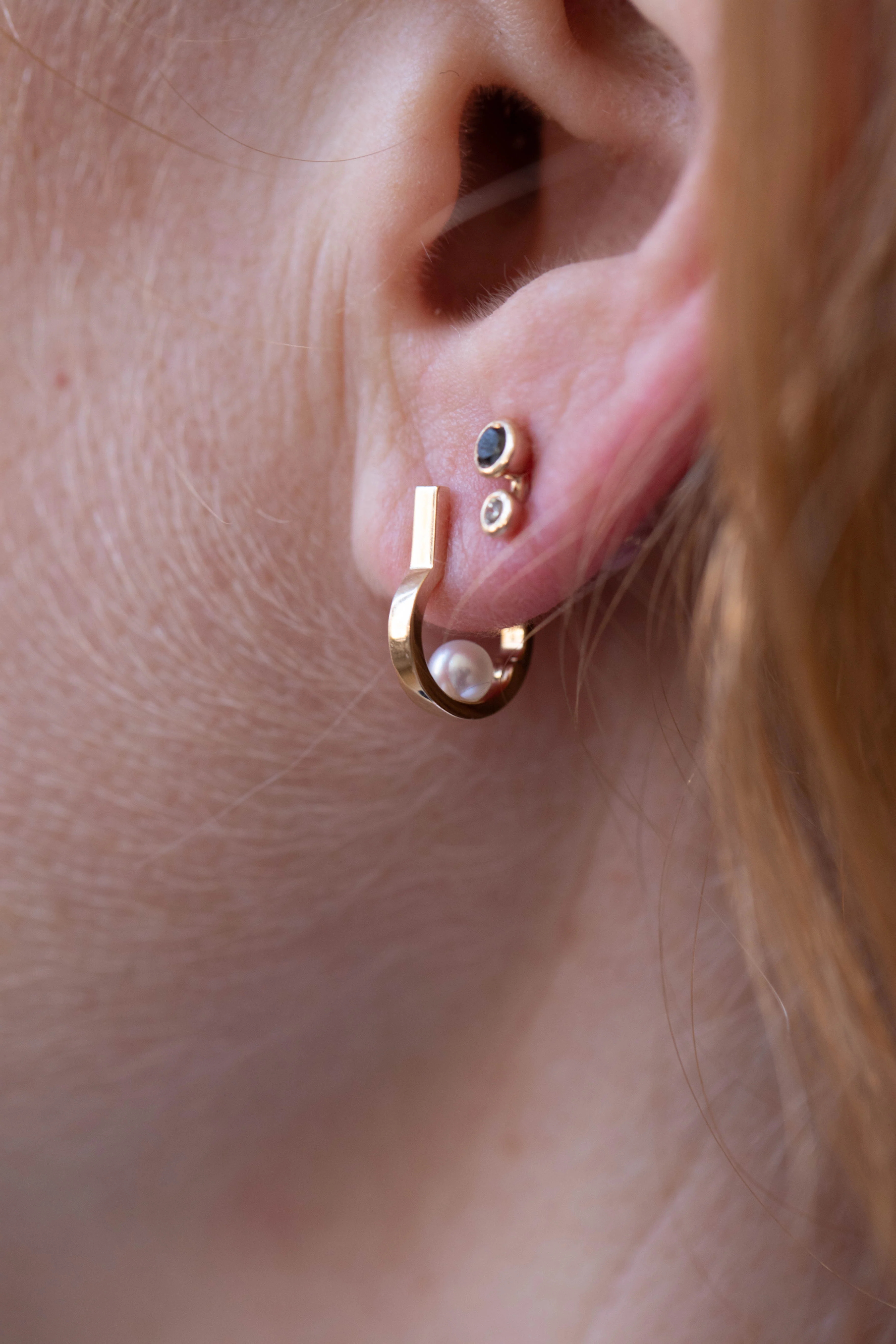 Hirotaka | Industria Mini Pearl Earrings - Image 3
