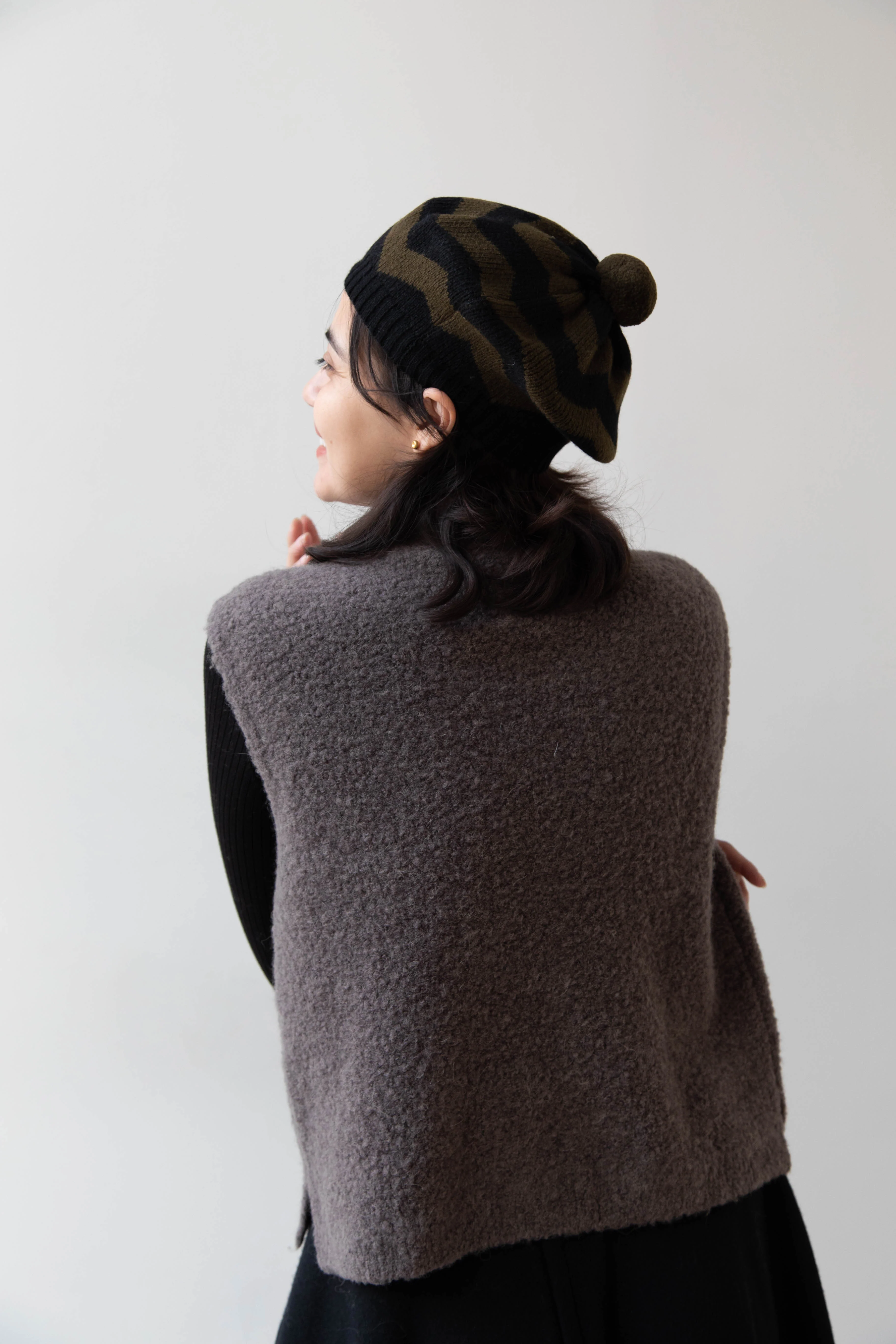 Jo Gordon | Zigzag Beret in Black & Olive - Image 26