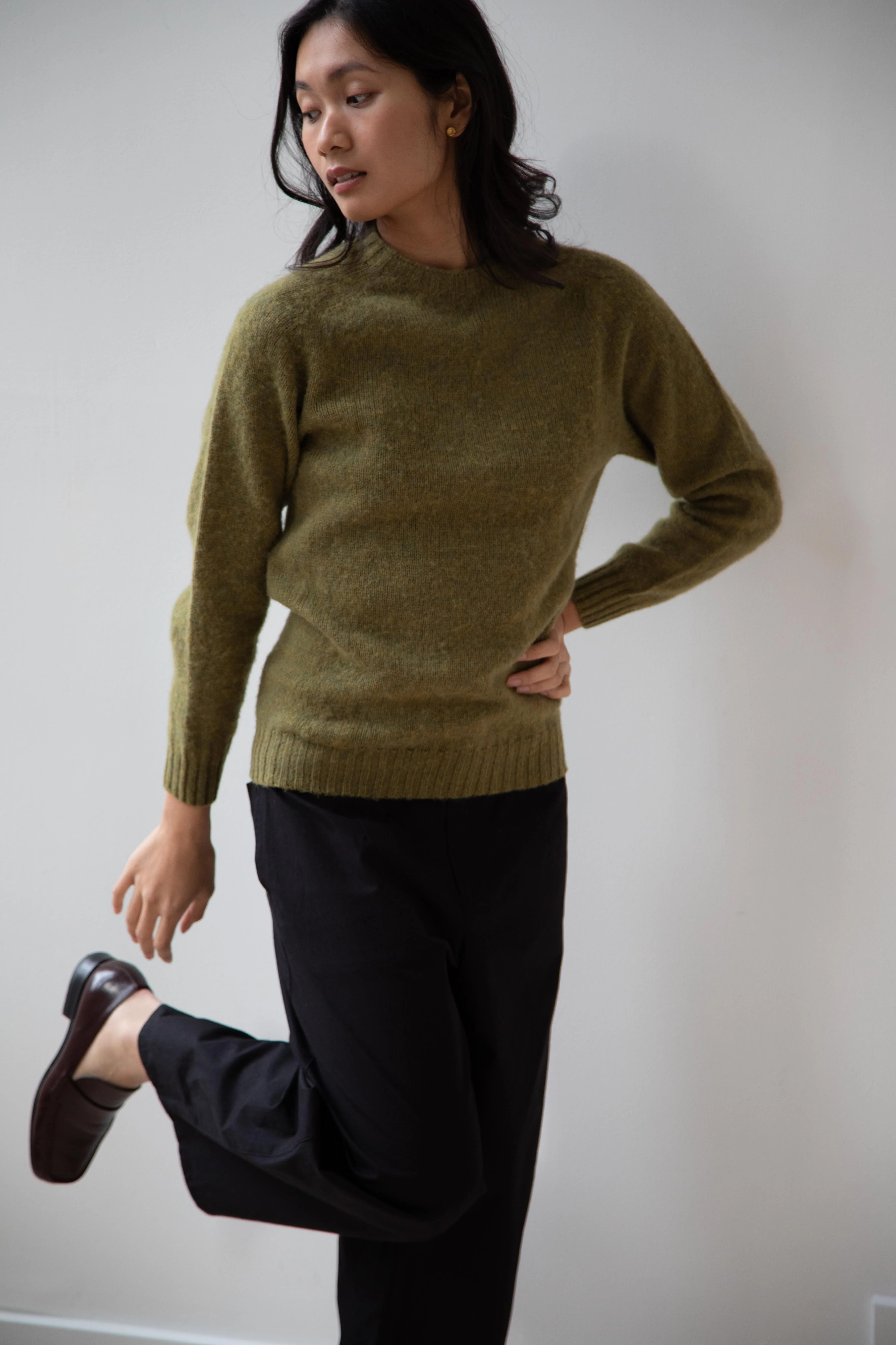 John Tulloch | Seam Free Crew Neck Saddle Shoulder in Yellow Green - Image 7