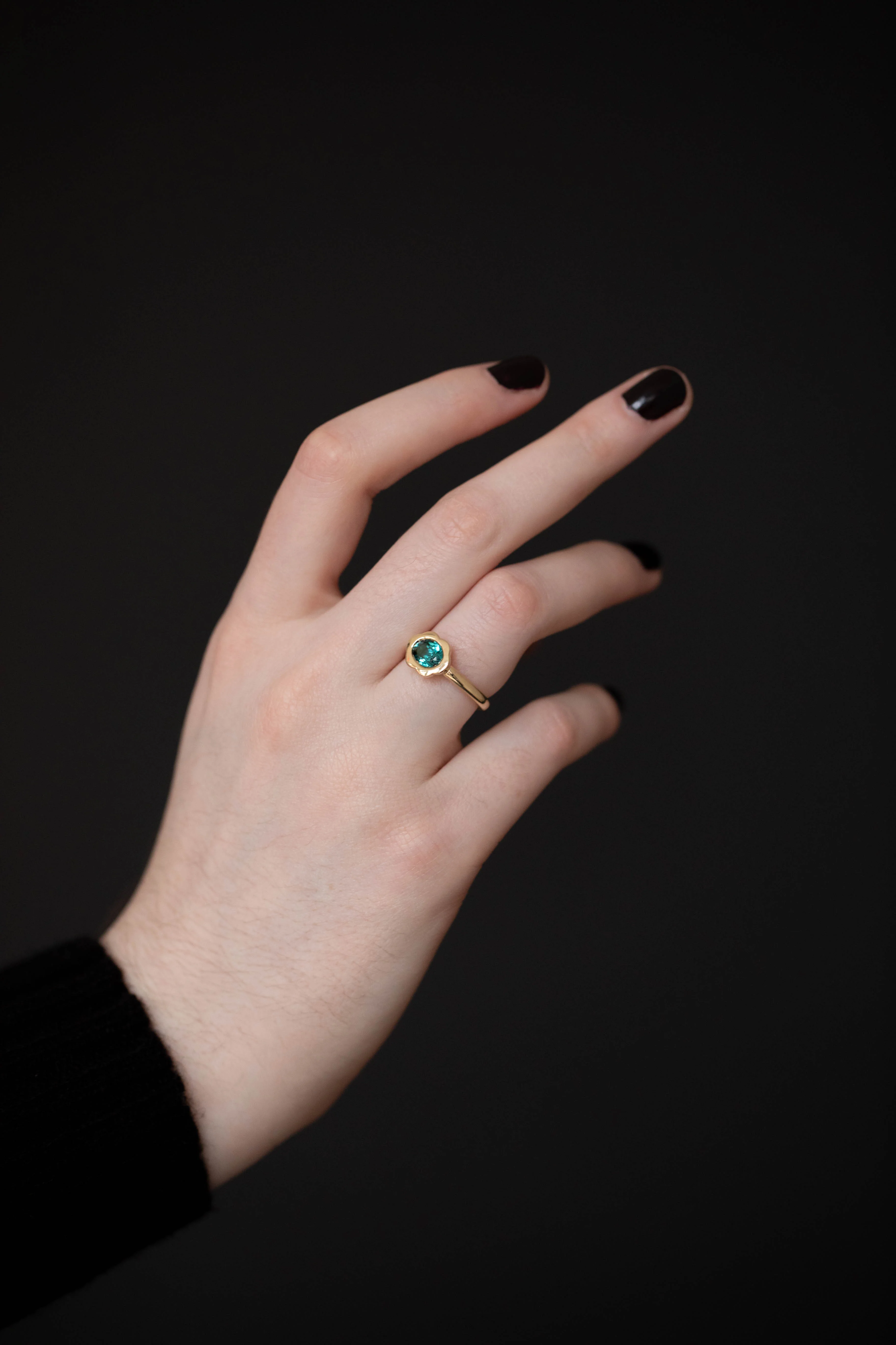 Kathryn Bentley | Scallop Ring in Blue Green Tourmaline - Image 7
