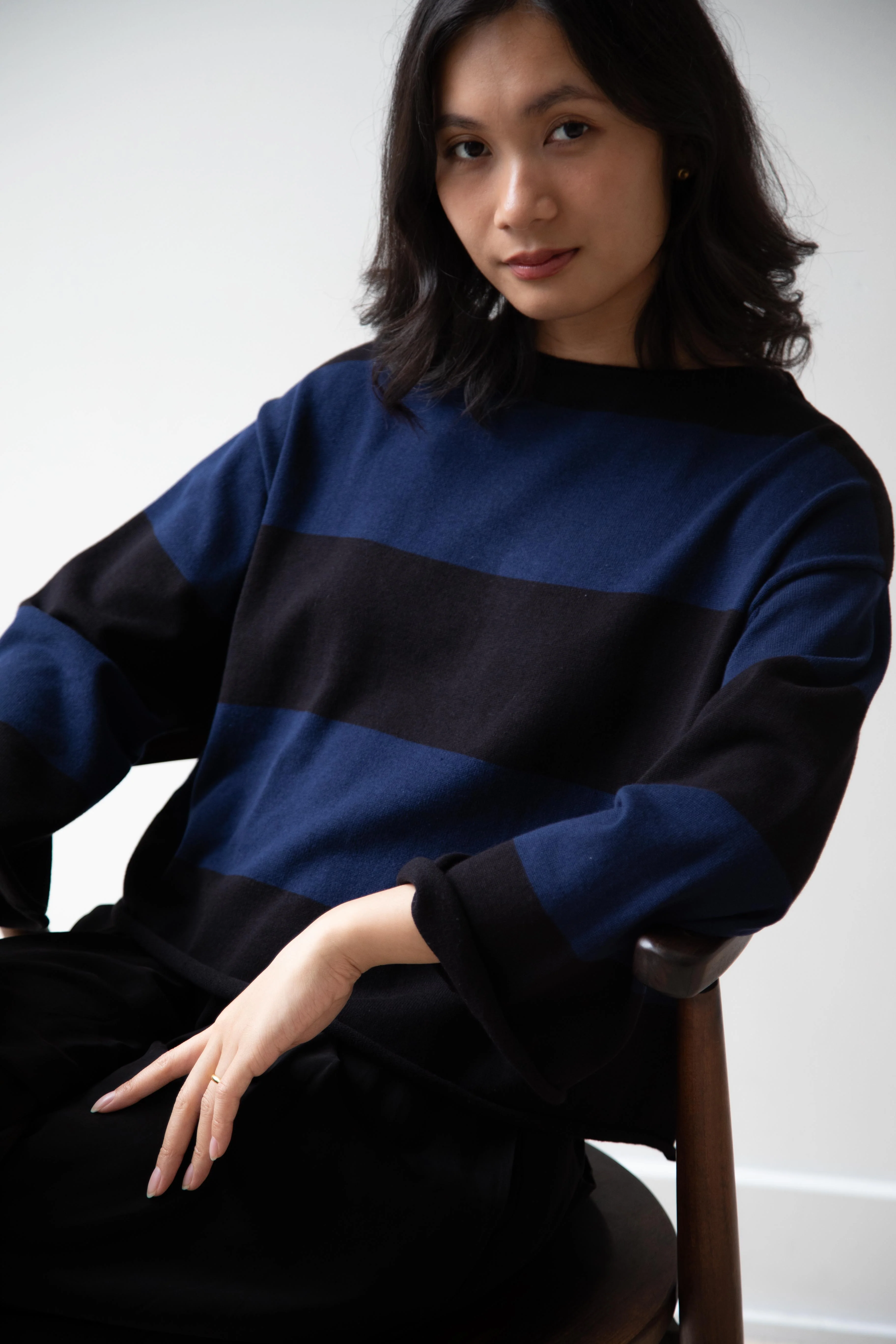 Laboratory | Wide Border Knit Pull in Black & Navy - Image 2