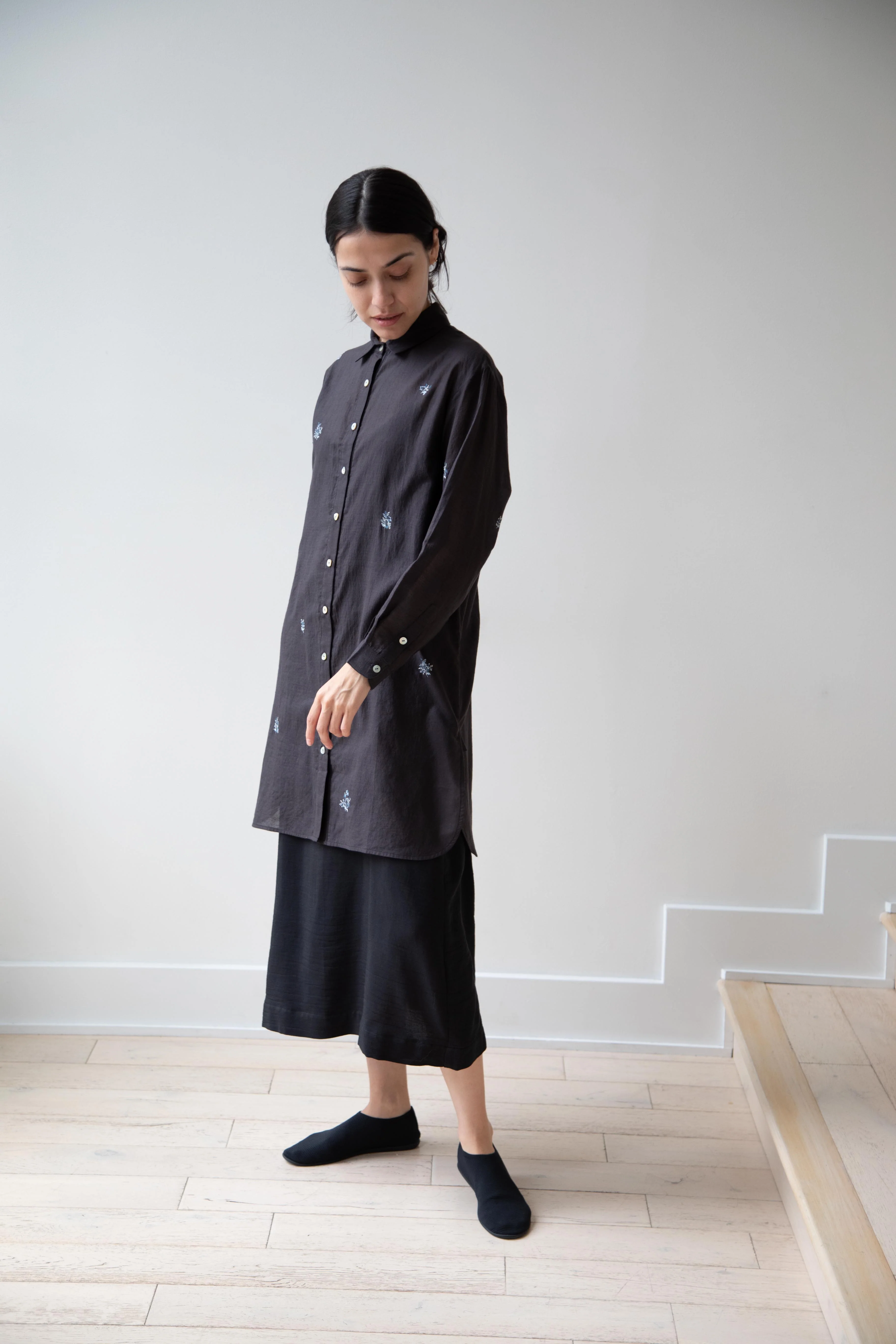 Maku | Theo Button Up Shirt in Smokey Charcoal - Image 25