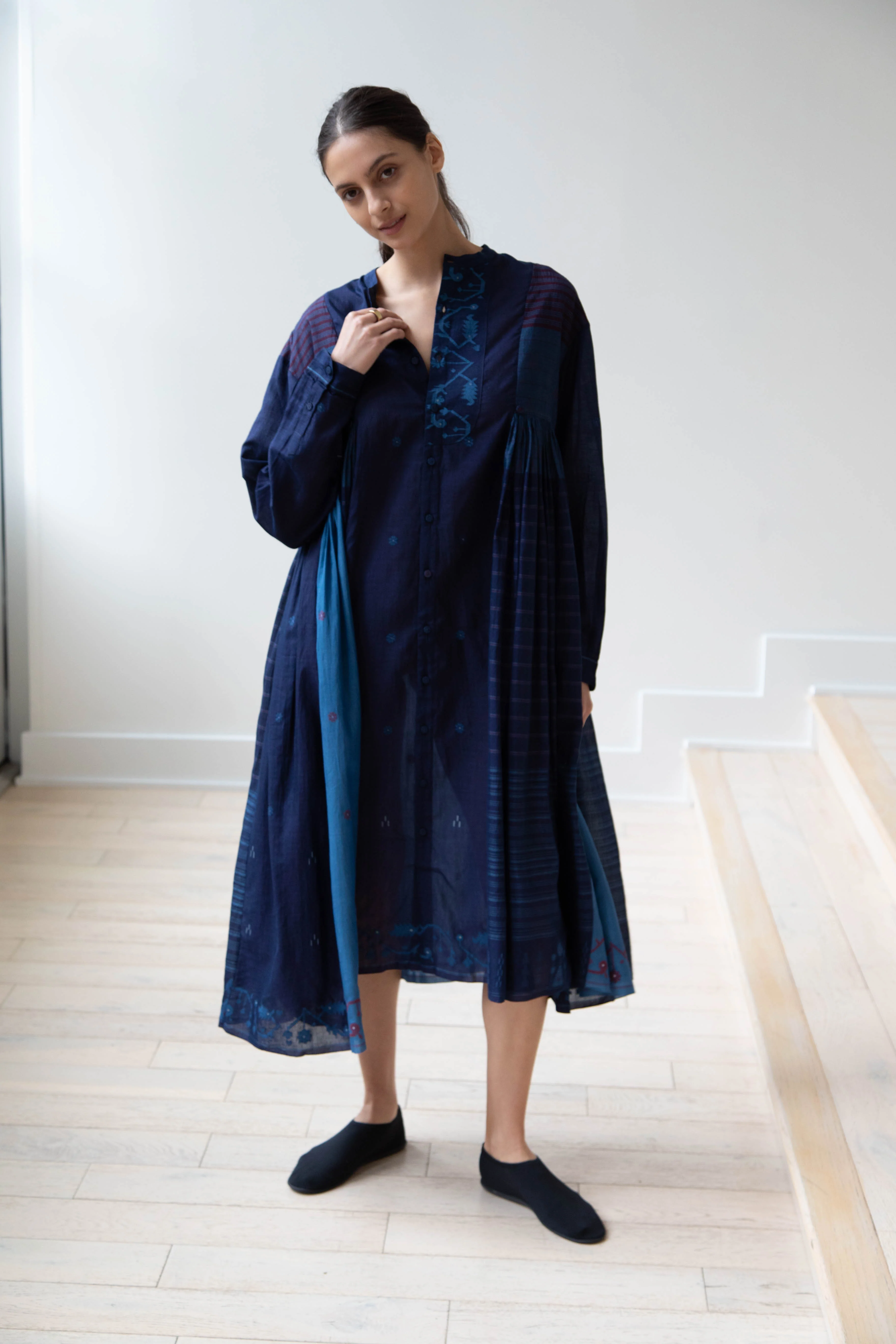 Maku | Vanessa Dress in Indigo Jamdani - Image 4