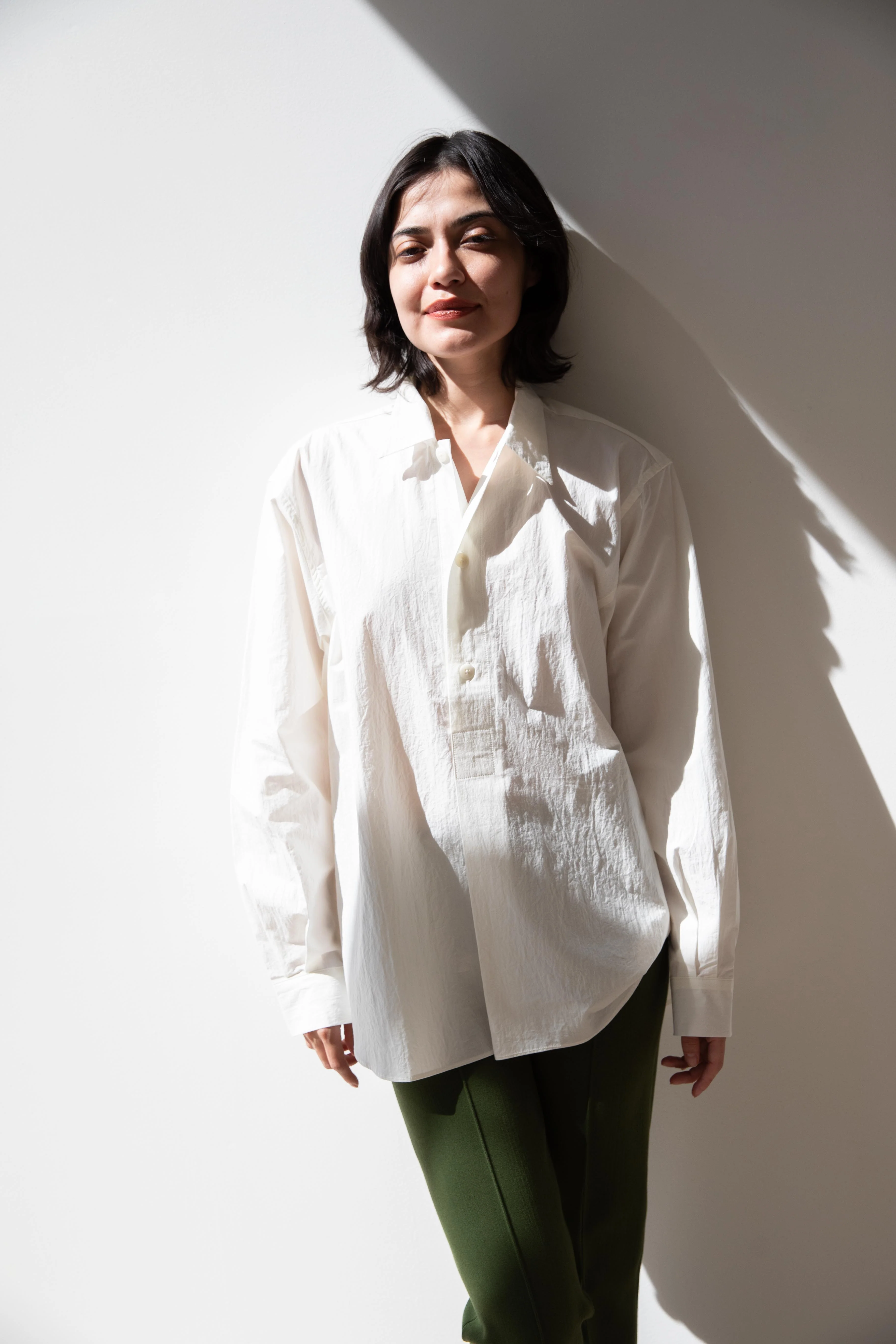 MAN-TLE | Pullover Shirt in White - Image 16