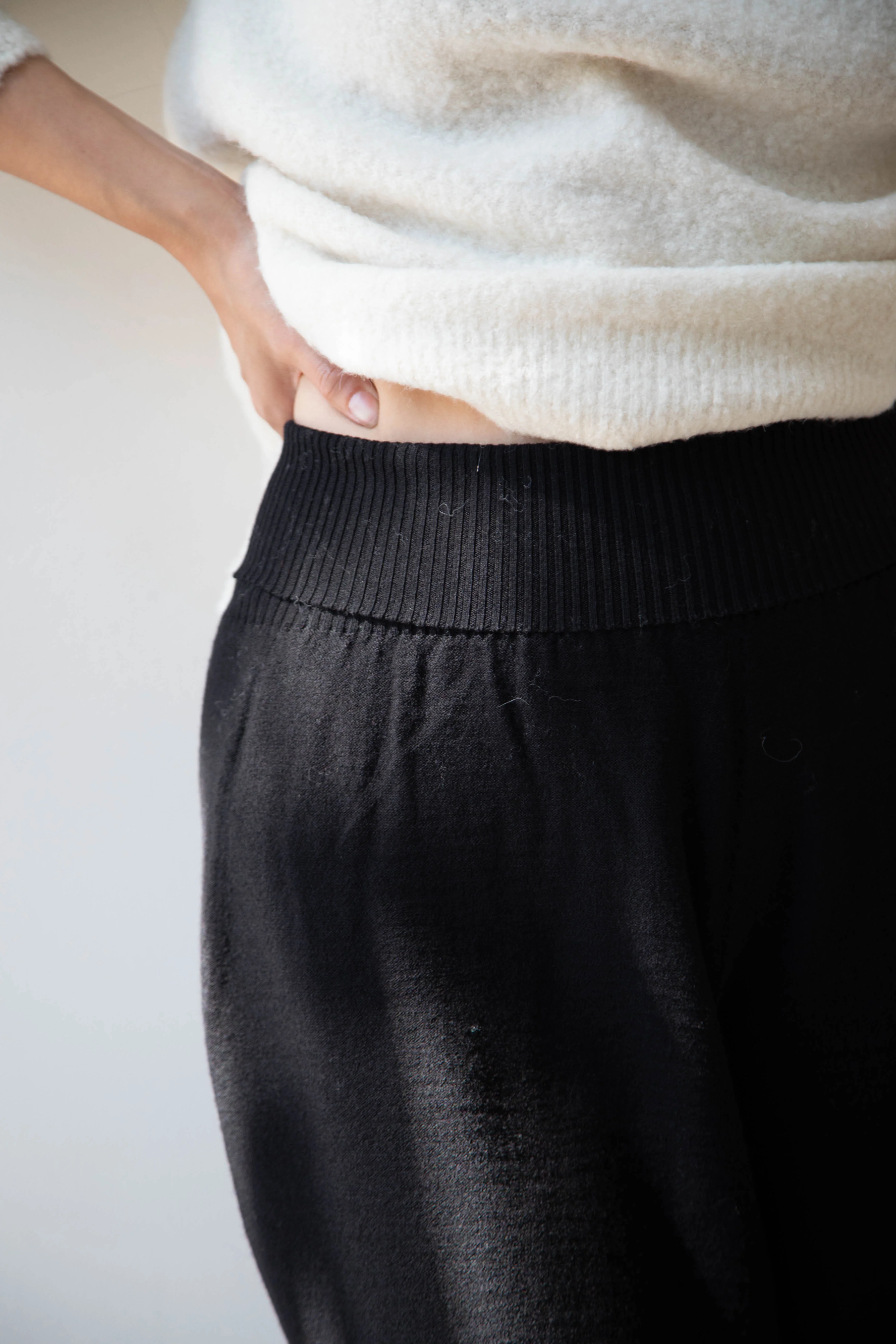 Manuelle Guibal | Similic Knit Trousers in Black - Image 34