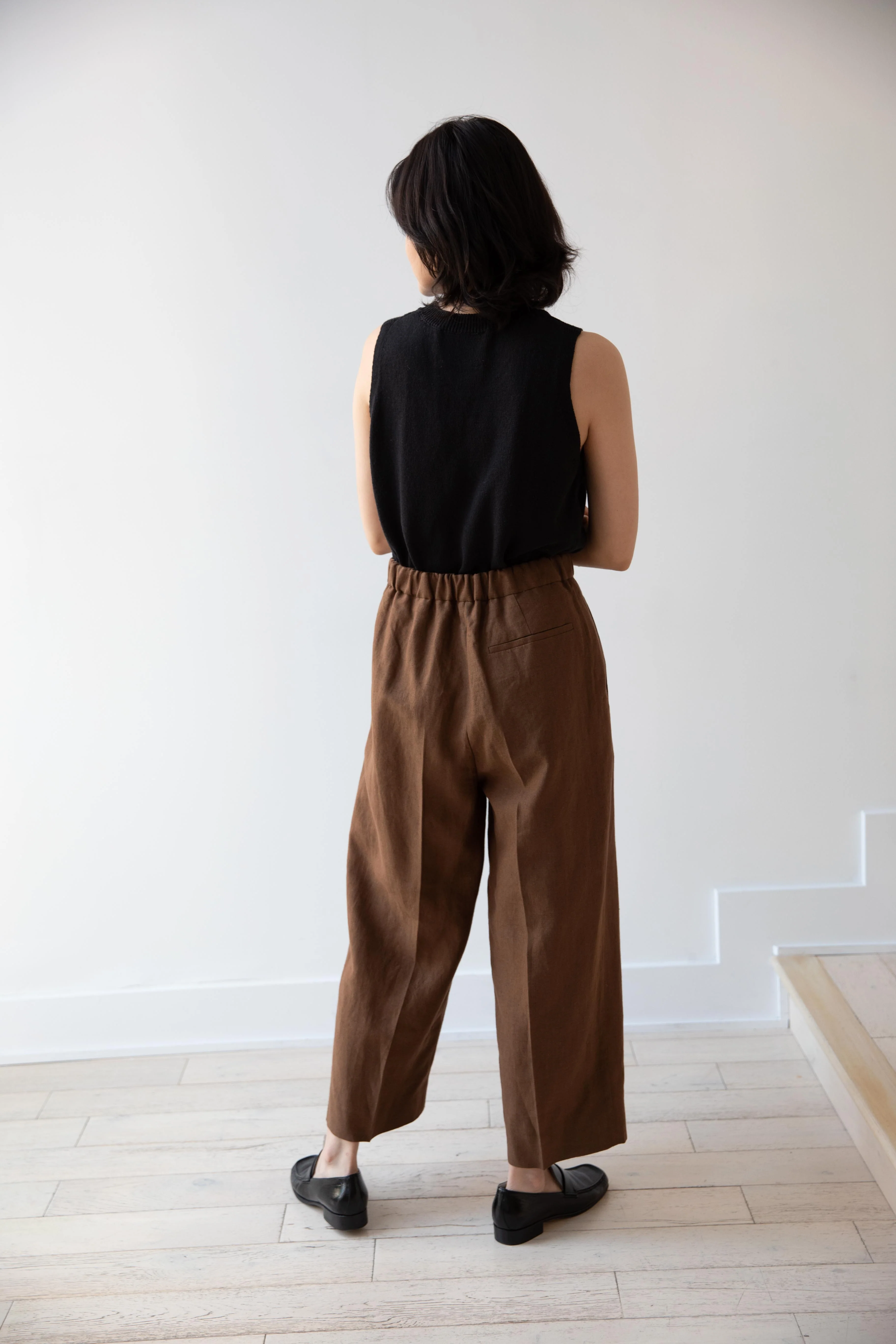 Margaret Howell | Pleated Front Cropped Trousers in Brown - Image 28