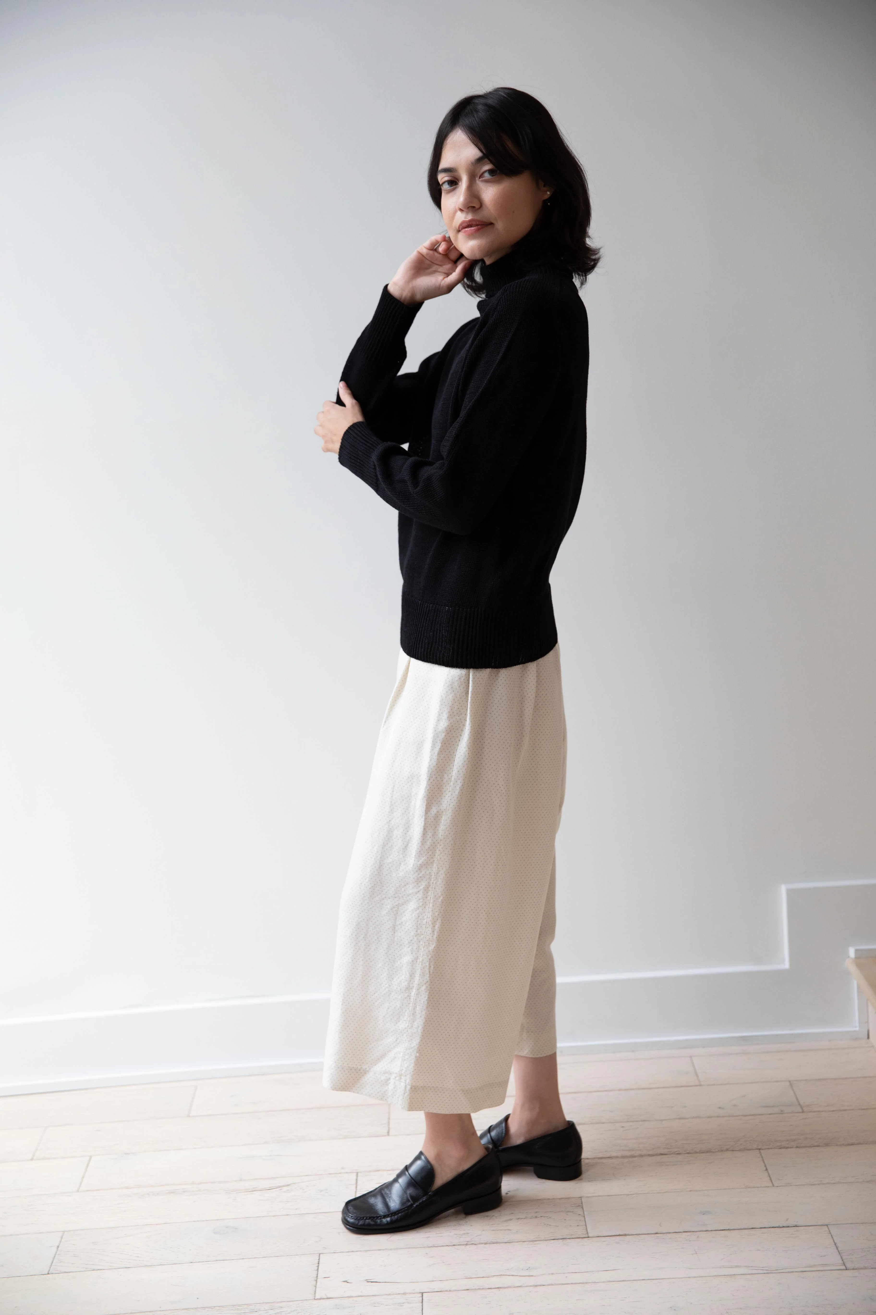 Margaret Howell | Seamless Linen Sweater in Black - Image 15