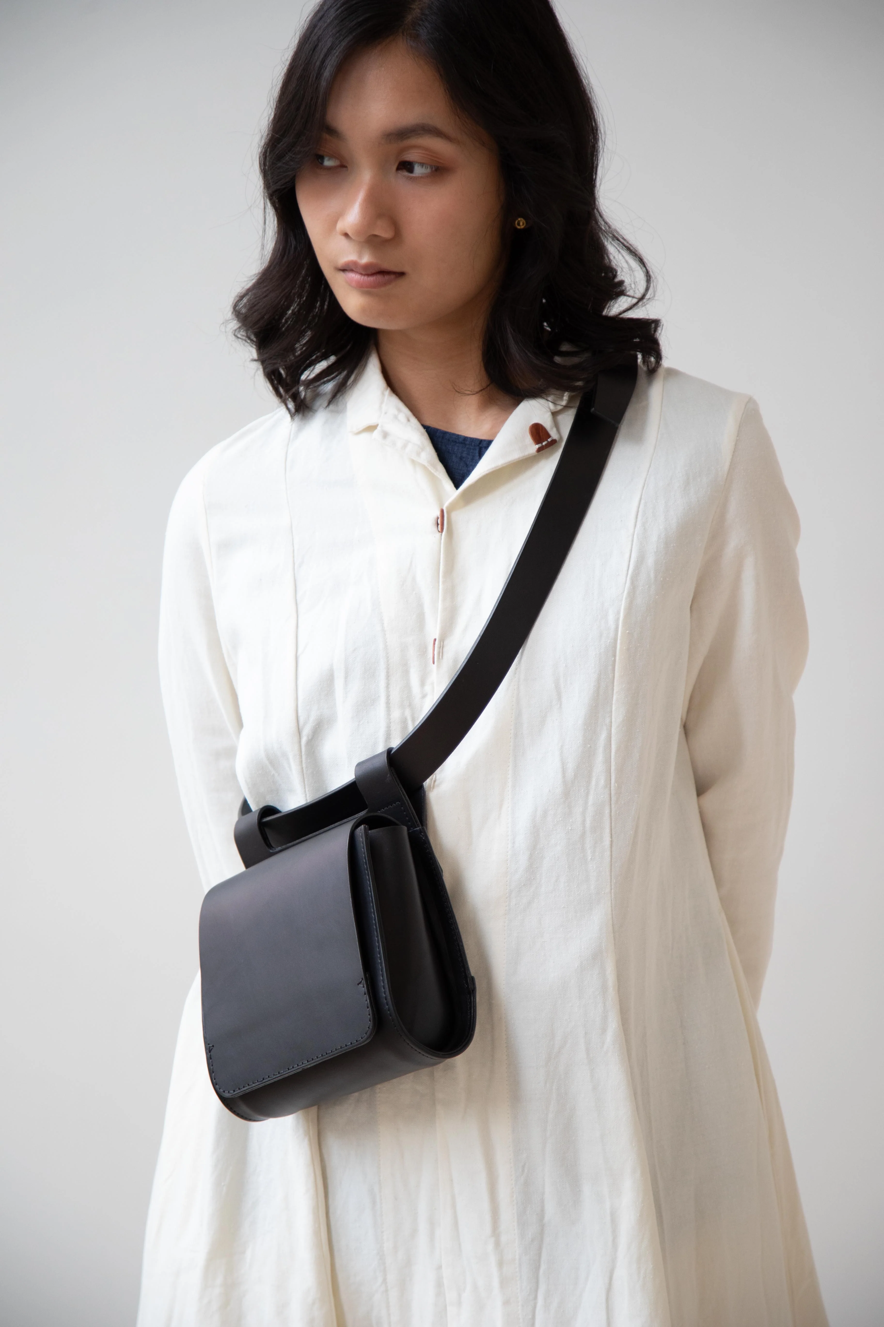 Melete | Reverie Field Bag in Black - Image 29