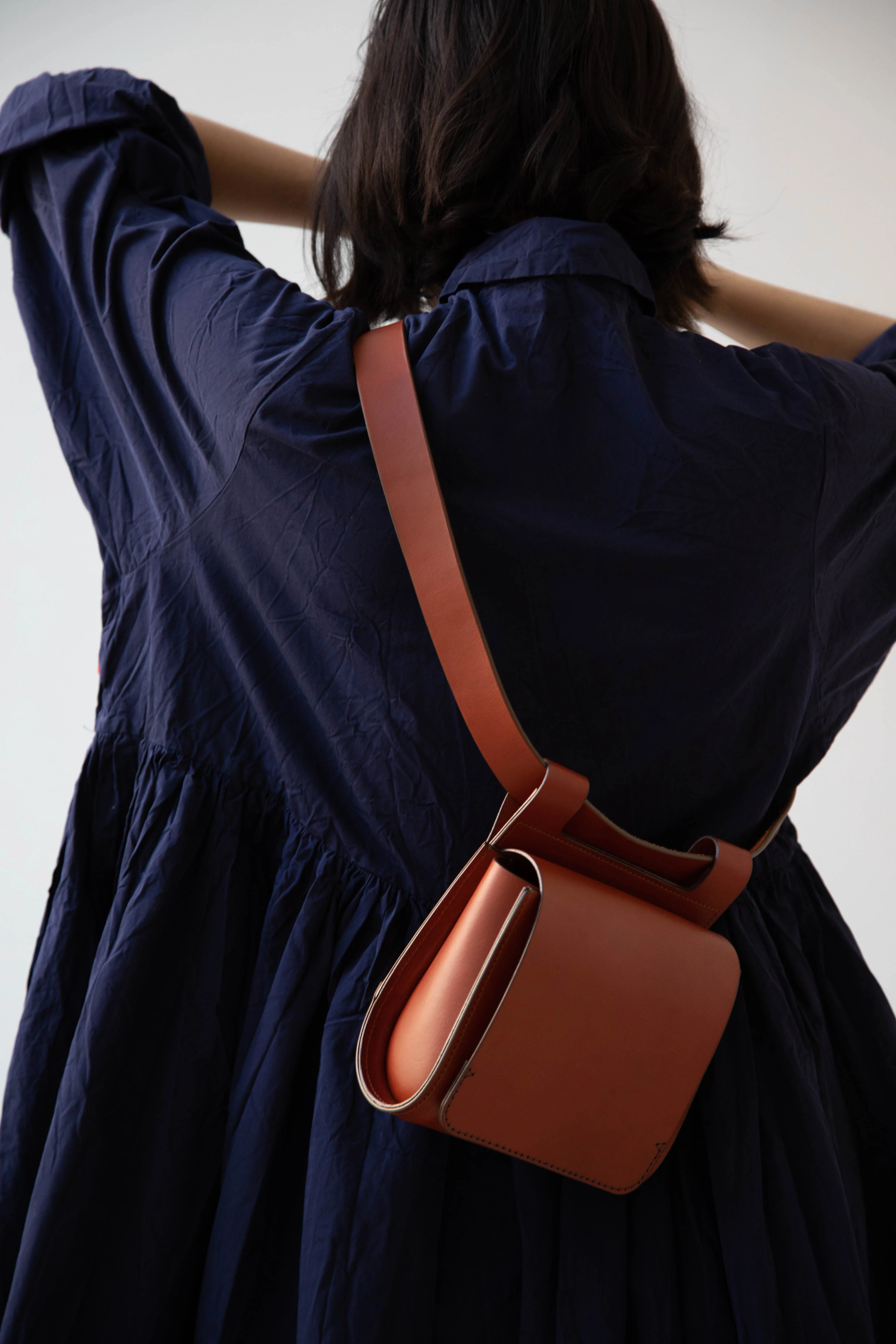 Melete | Reverie Field Bag in Chestnut - Image 32