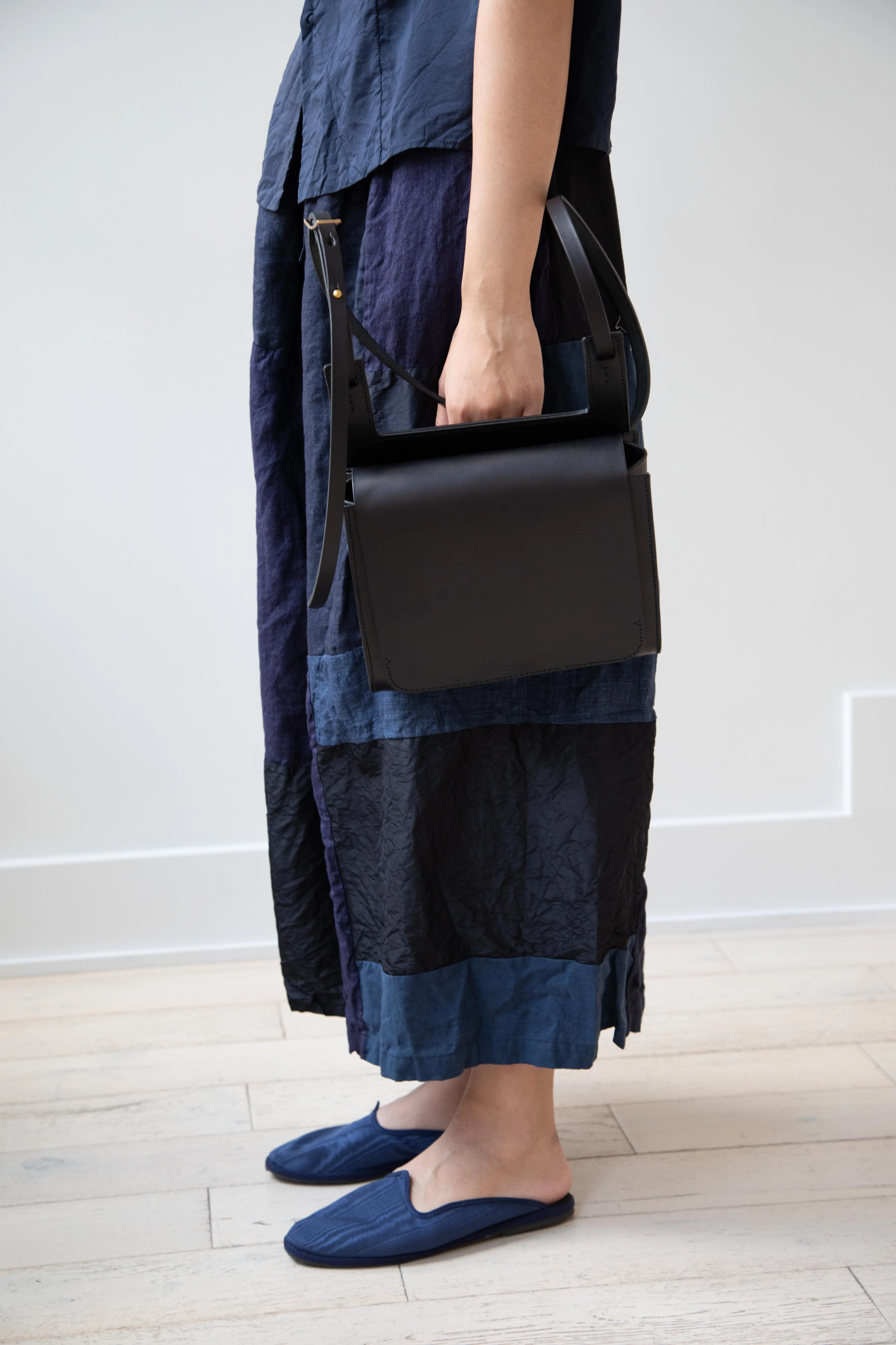 Melete | Reverie Messenger Bag in Black - Image 6