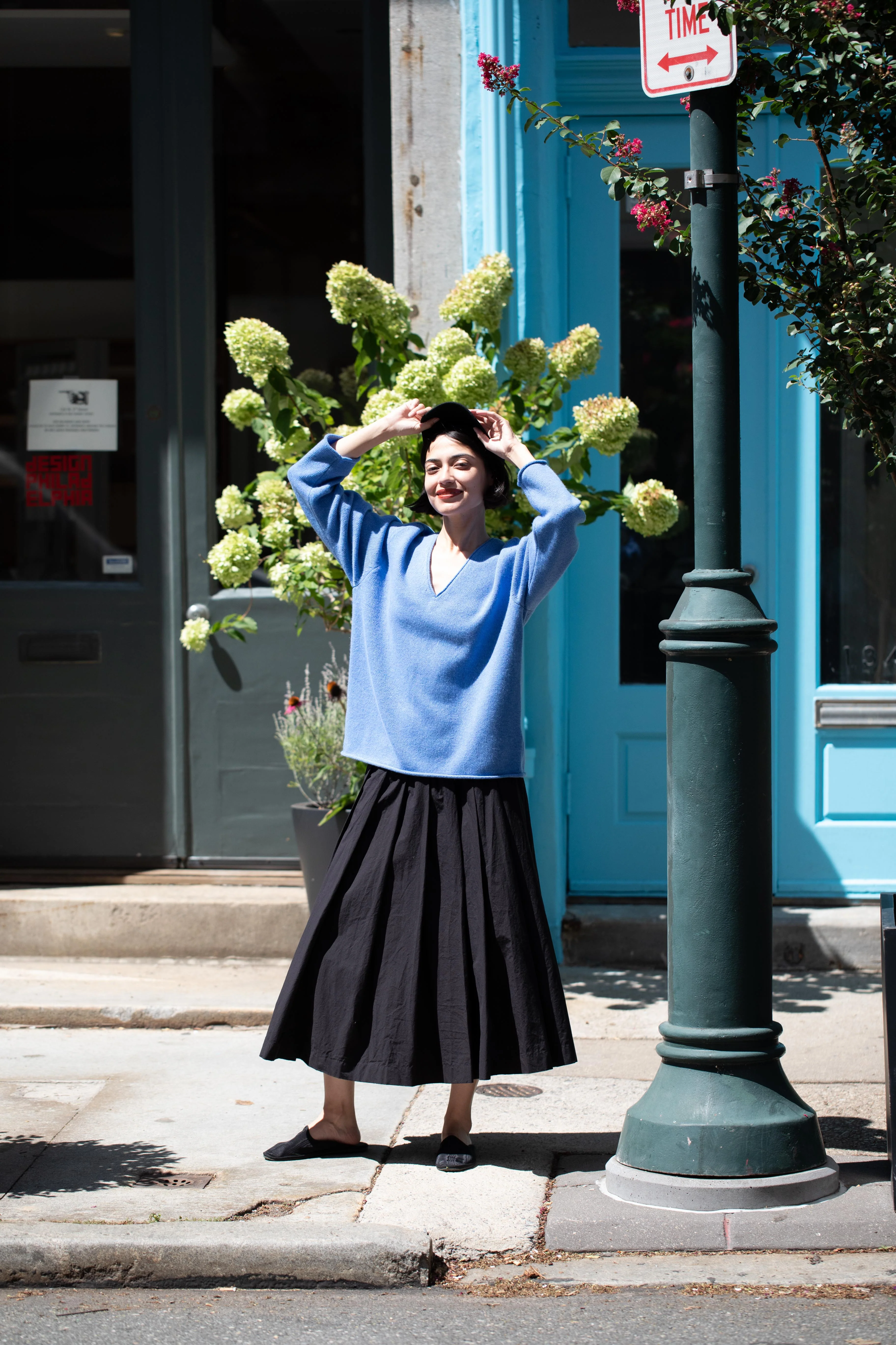 Nothing Written | Cerin Pullover in Blue - Image 37