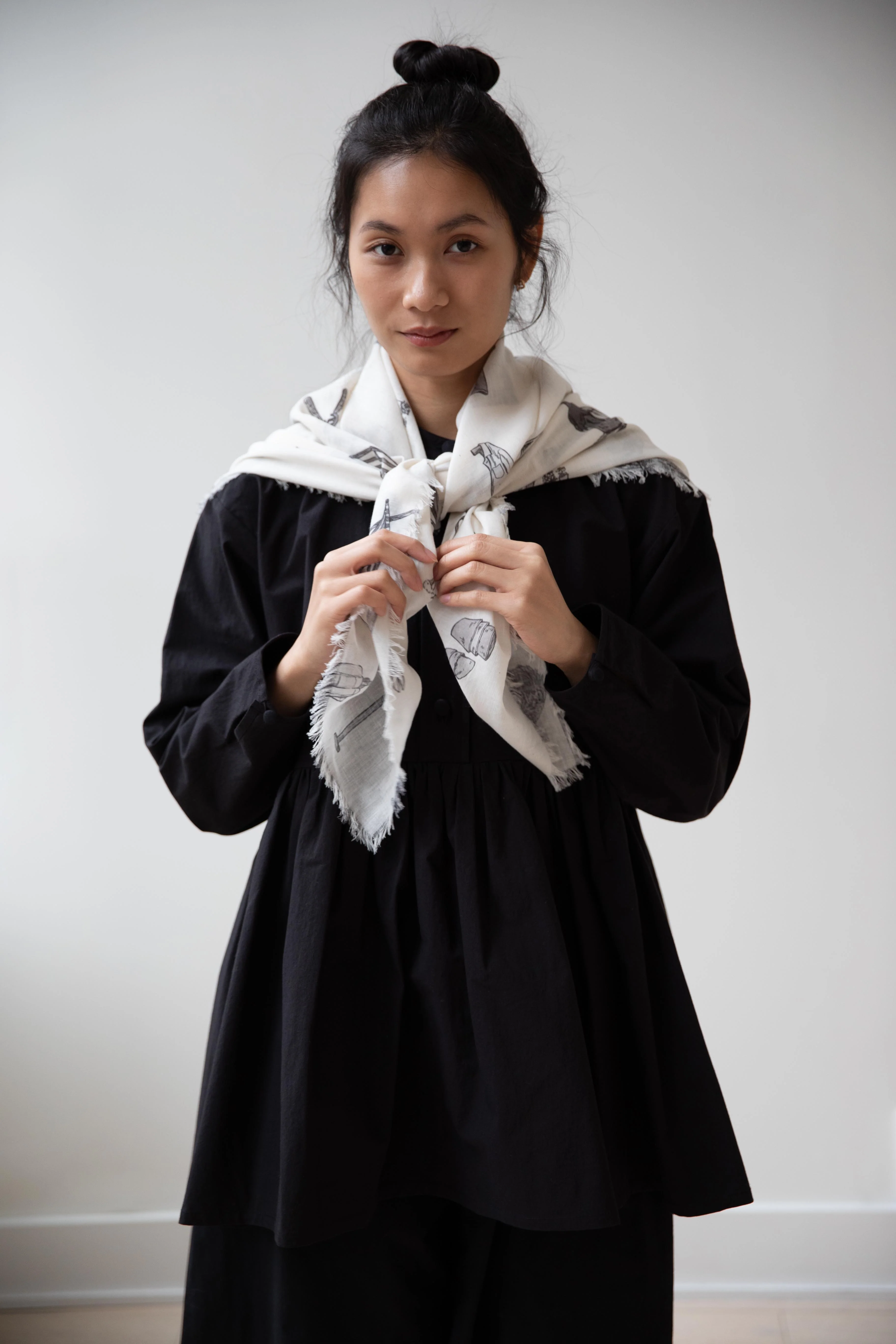 Old Man's Tailor | "Great Green Thumb" Gauze Shawl in Natural & Black - Image 8