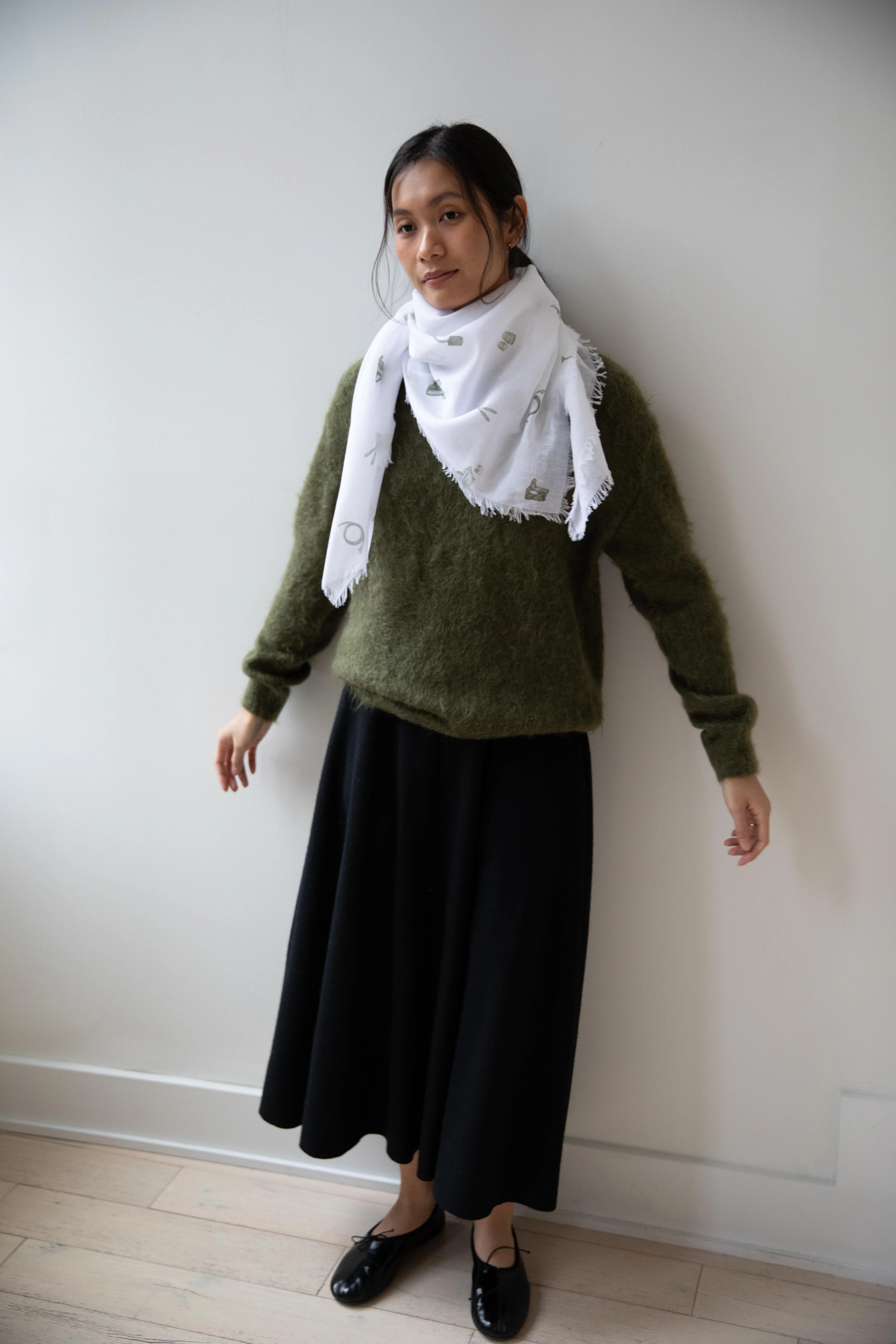 Old Man's Tailor | "Great Green Thumb" Gauze Shawl in White & Green - Image 15
