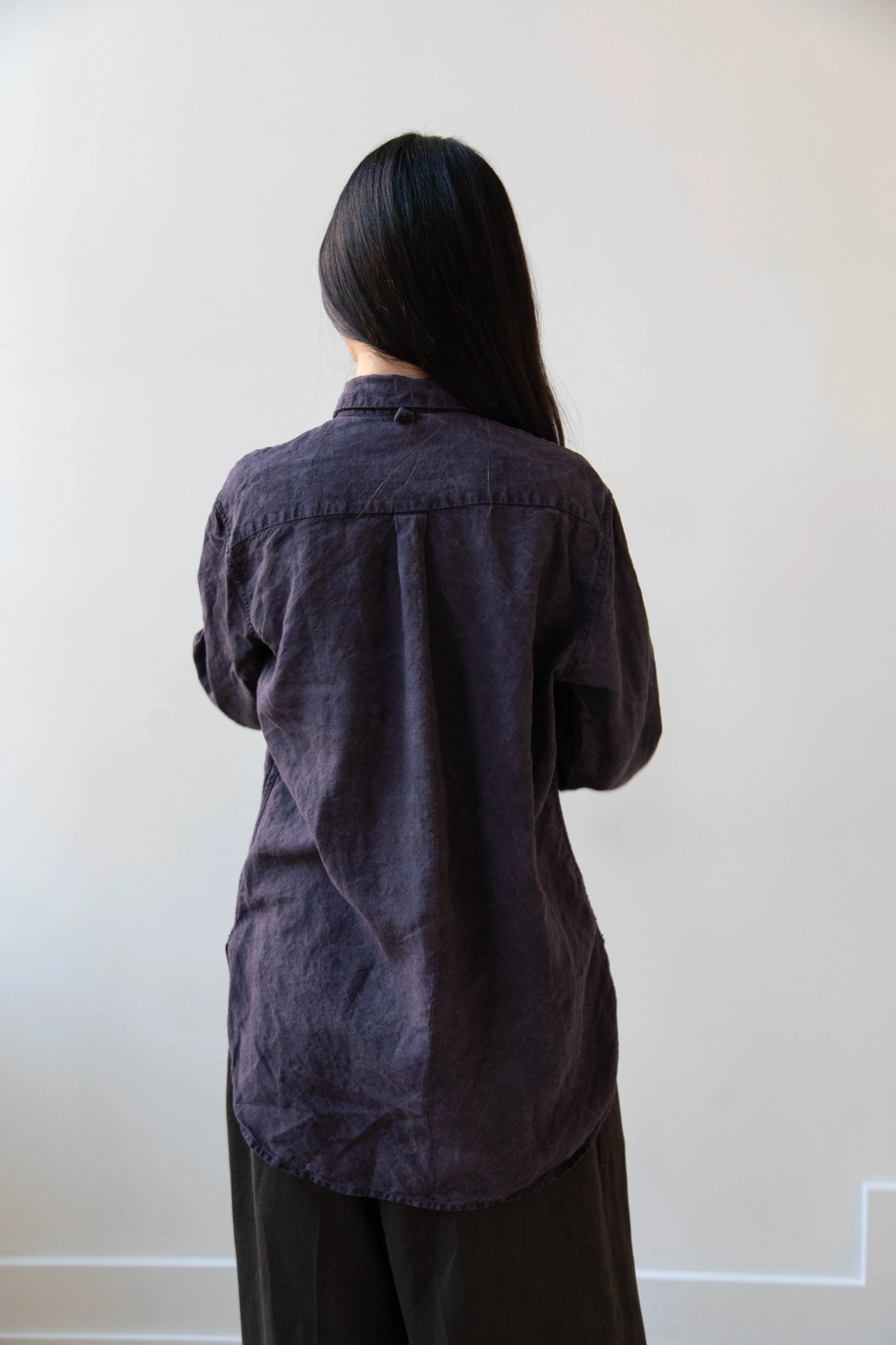 Oliver Church | Scallop Shirt in Anthracite Antique Linen - Image 4