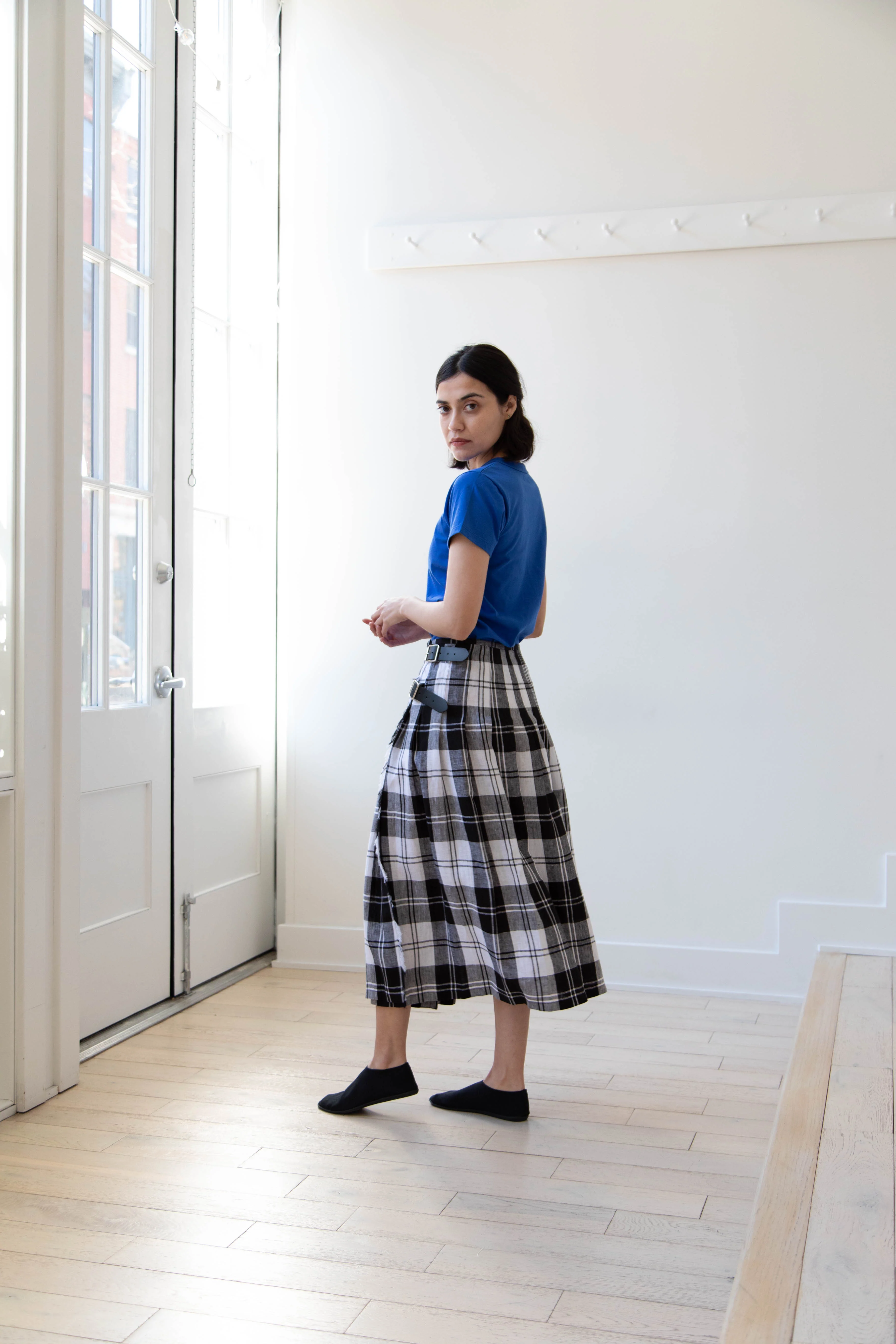 O'Neil of Dublin | Linen Pleated Skirt in Black Check - Image 20