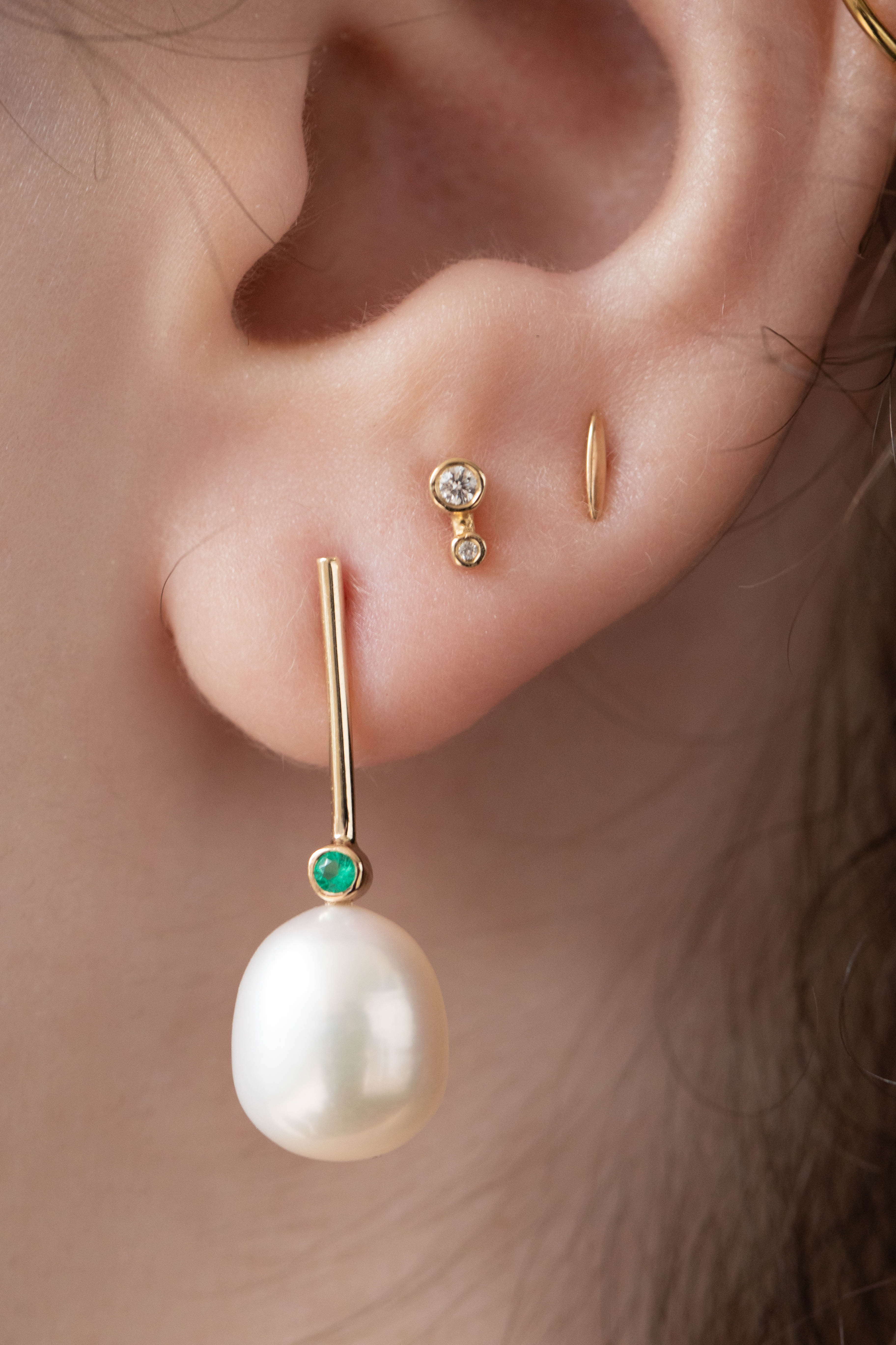 Quarry | Abbe Earrings in Gold, White Pearls & Emeralds - Image 5