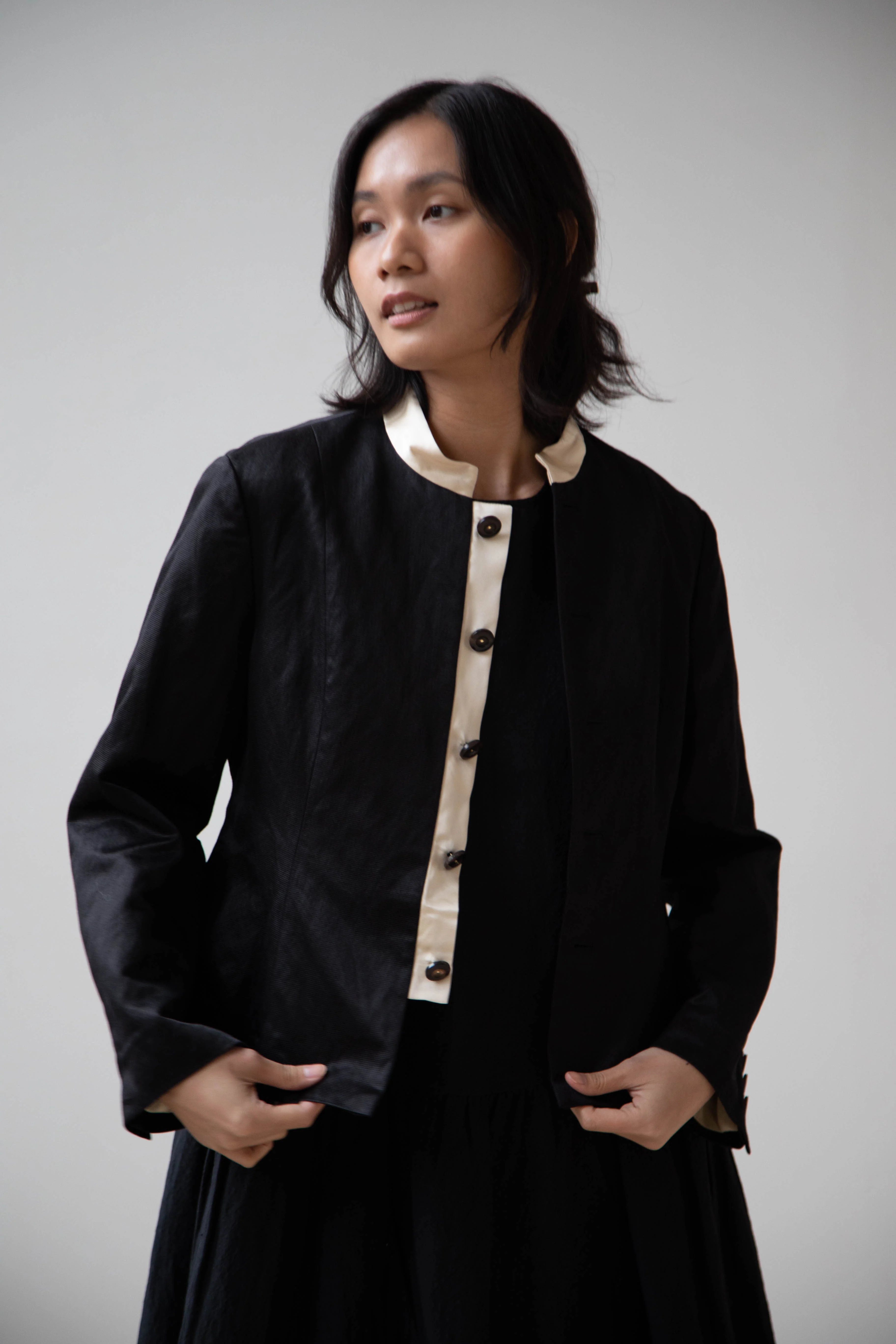 Renli Su | Jacket in Black Cotton Silk - Image 6