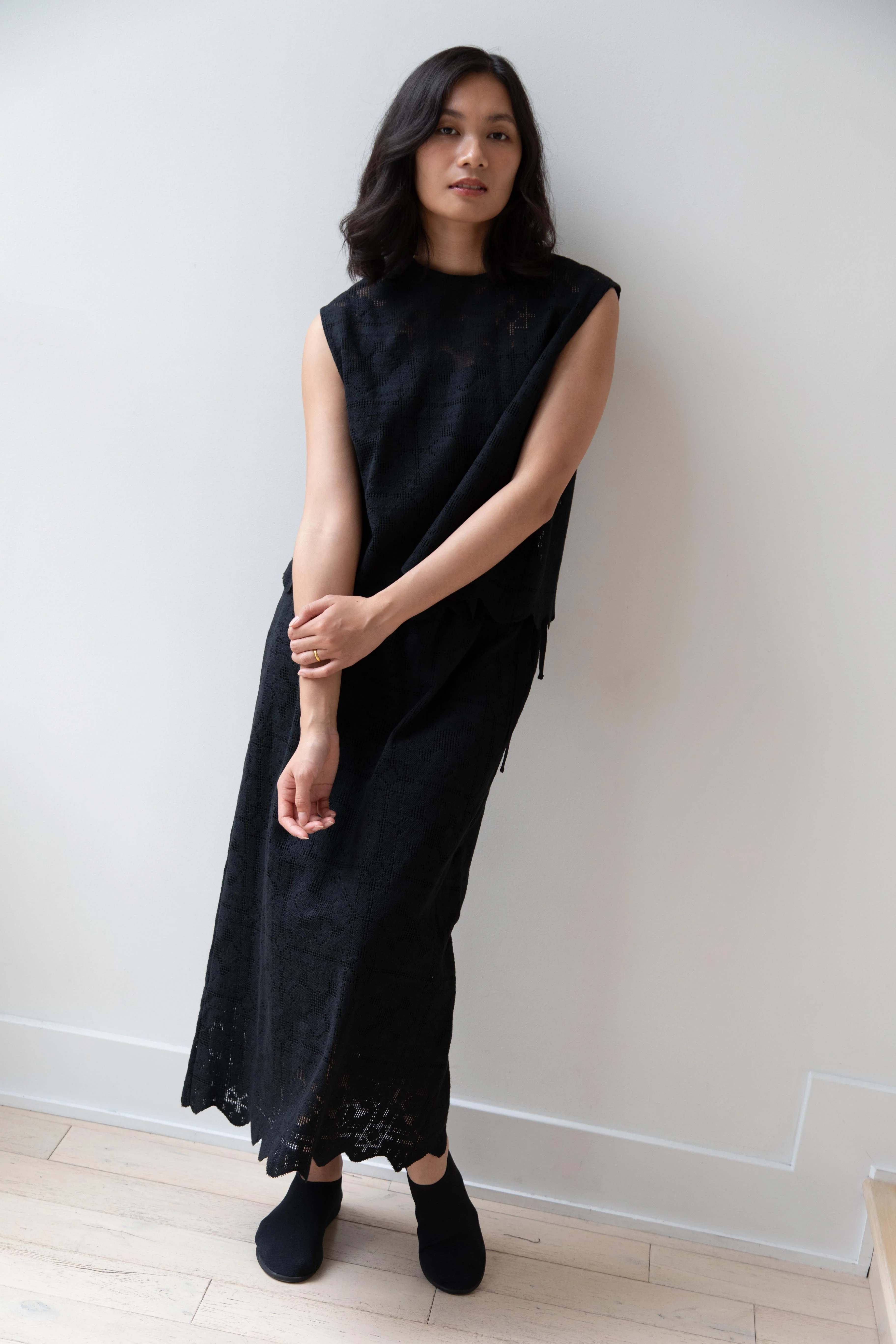 Robe de Peau | Scalloped Lace Top & Skirt Set in Black - Image 28