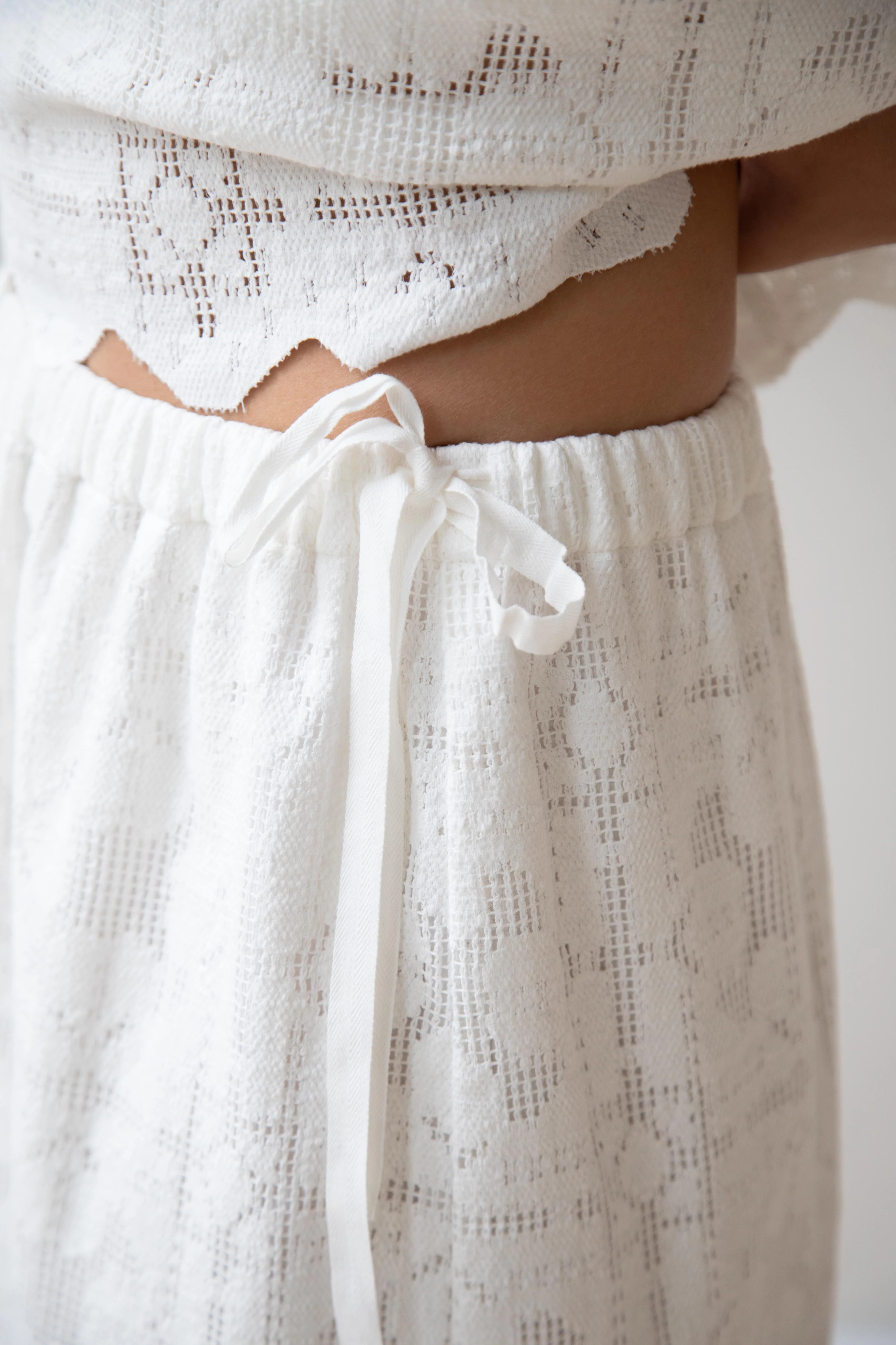 Robe de Peau | Scalloped Lace Top & Skirt Set in White - Image 31