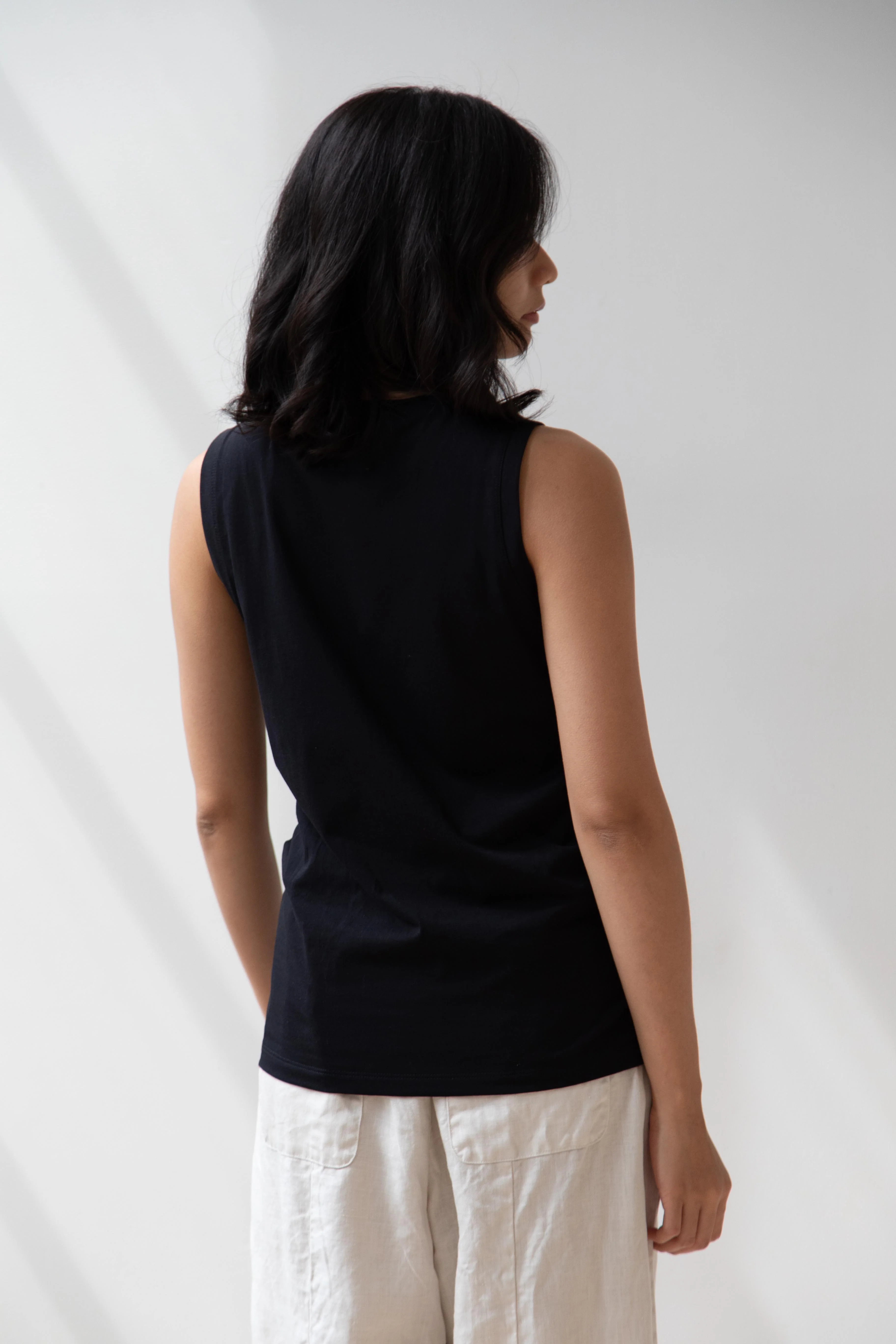 Robe de Peau | Tank Top in Black - Image 5