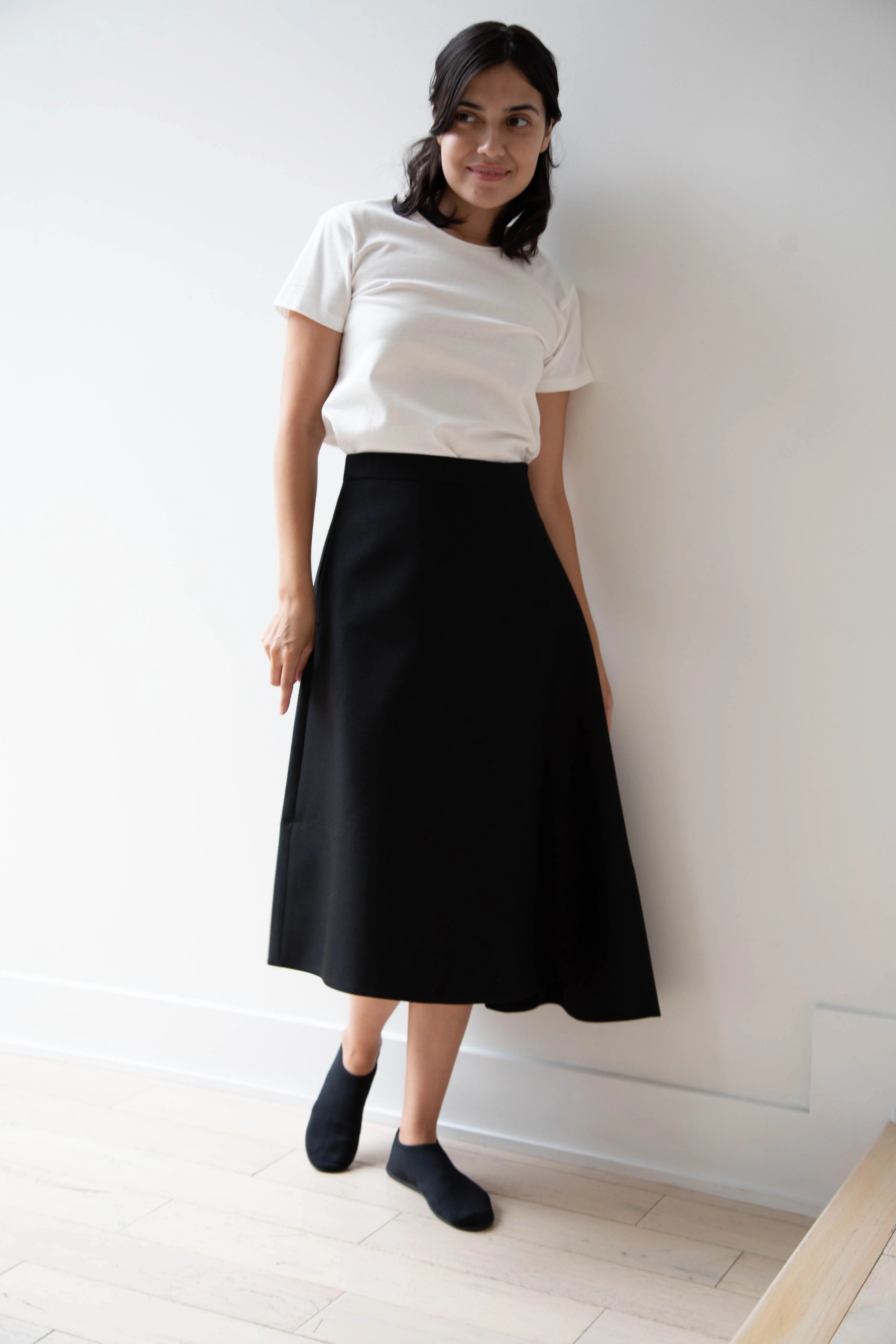 Sandbeige | Birkin Skirt in Black - Image 18