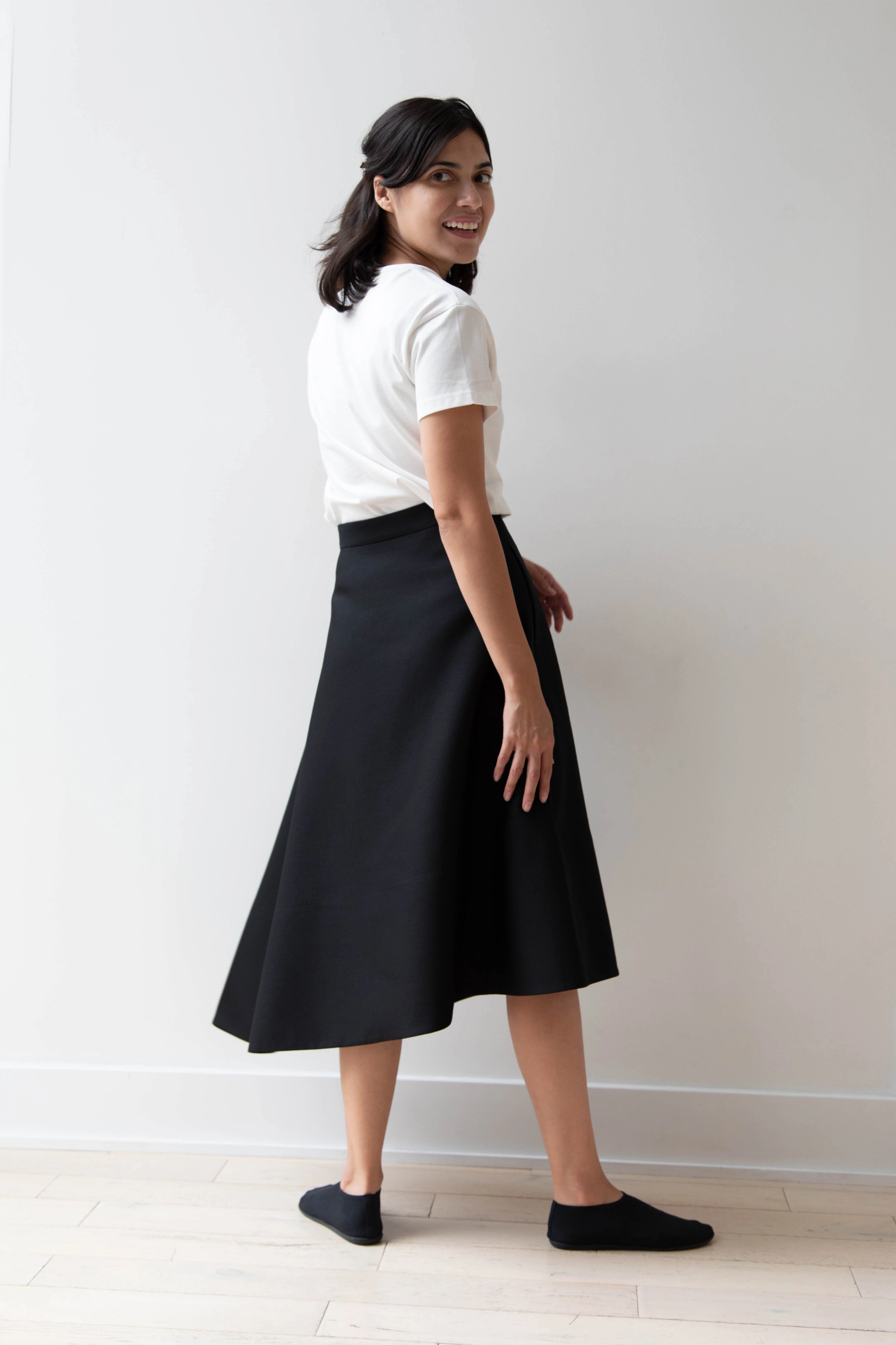 Sandbeige | Birkin Skirt in Black - Image 32