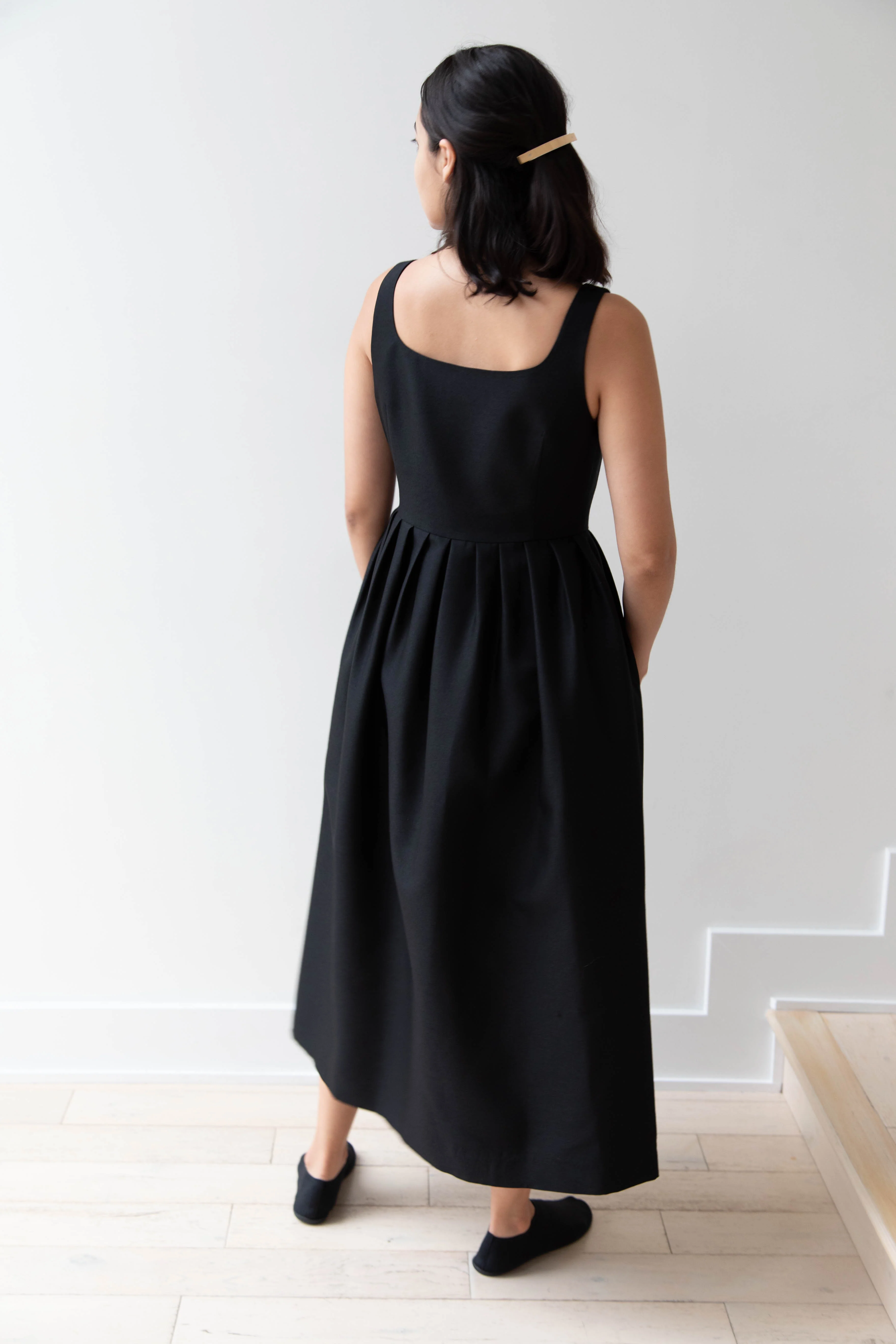 Sandbeige | Hepburn Dress in Black - Image 13